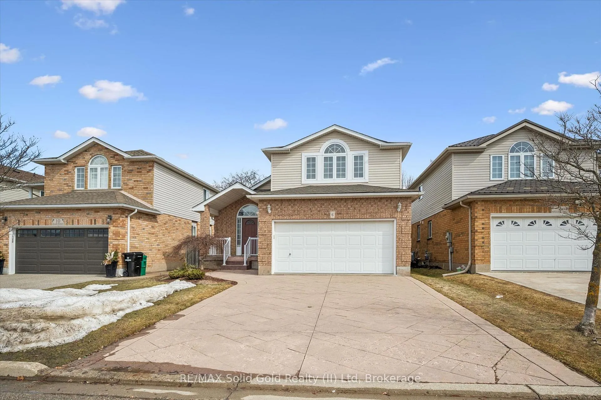 Photo 4 of 6 Keller Crescent, Kitchener — HOMEH