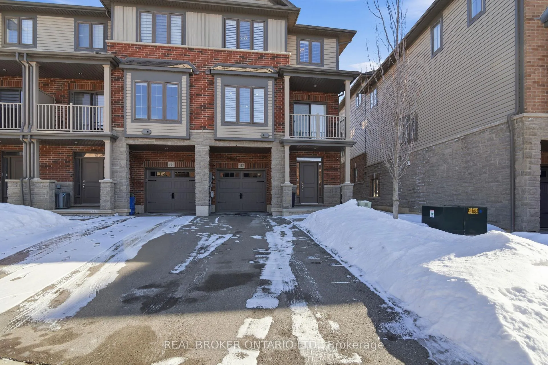 Photo 1 of Unit 45, 312 Humphrey Street, Hamilton, Waterdown — HOMEH