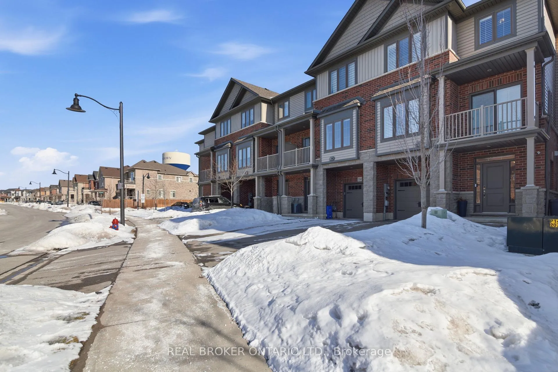 Photo 3 of Unit 45, 312 Humphrey Street, Hamilton, Waterdown — HOMEH