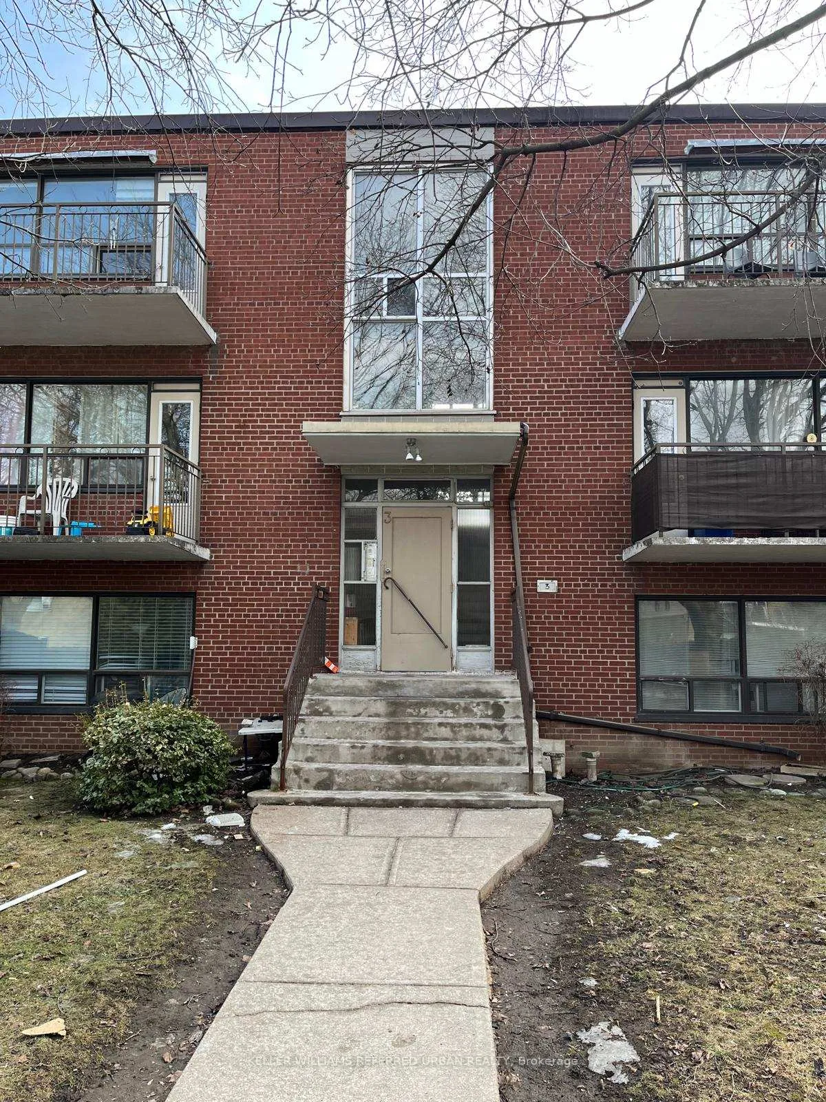 Photo 1 of Unit 5, 3 Meadowbrook Road, Toronto, Englemount-Lawrence — HOMEH