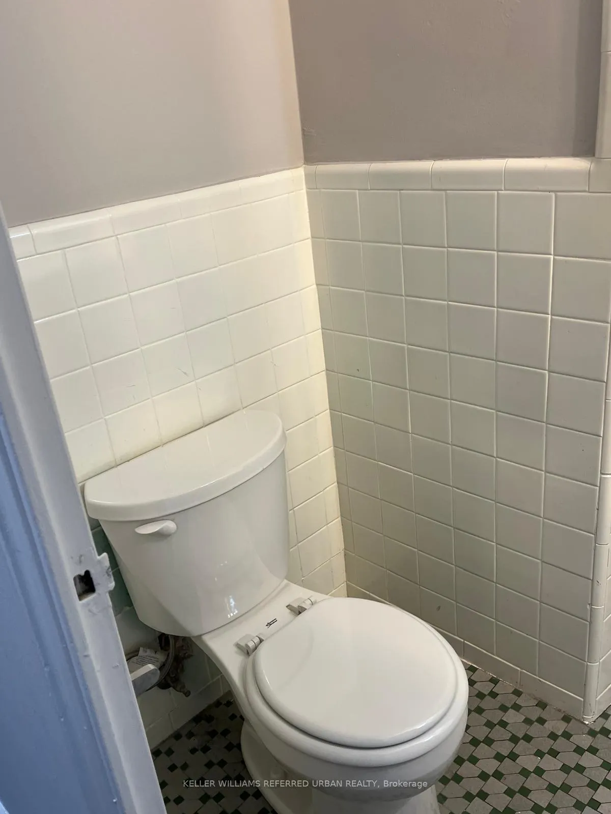 Photo 27 of Unit 5, 3 Meadowbrook Road, Toronto, Englemount-Lawrence — HOMEH