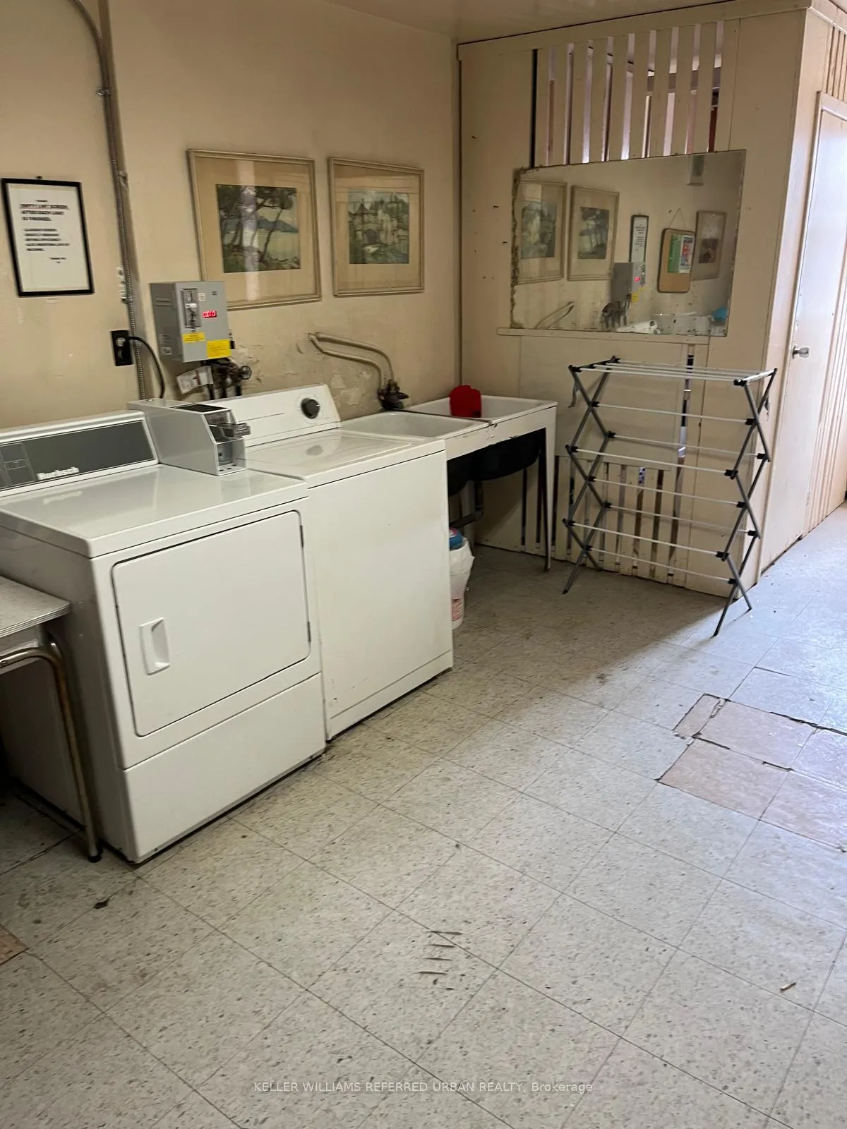 Photo 34 of Unit 5, 3 Meadowbrook Road, Toronto, Englemount-Lawrence — HOMEH