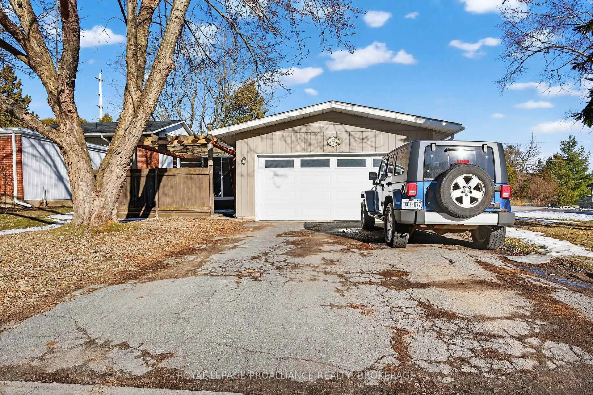 Photo 34 of 784 Safari Drive, Kingston, North of Taylor-Kidd Blvd — HOMEH