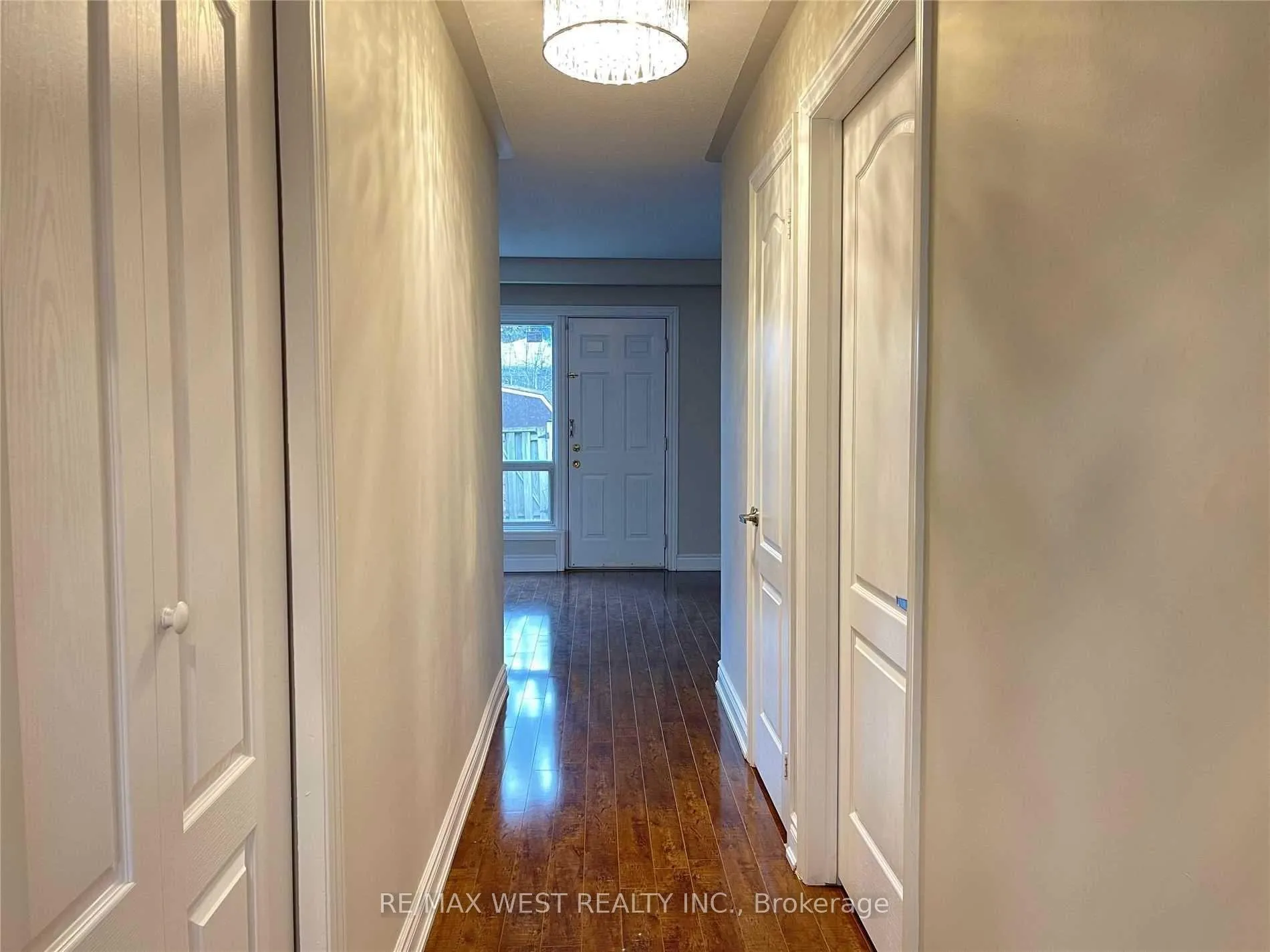 Photo 10 of Unit 1, 437 Silverstone Drive, Etobicoke, West Humber-Clairville — HOMEH