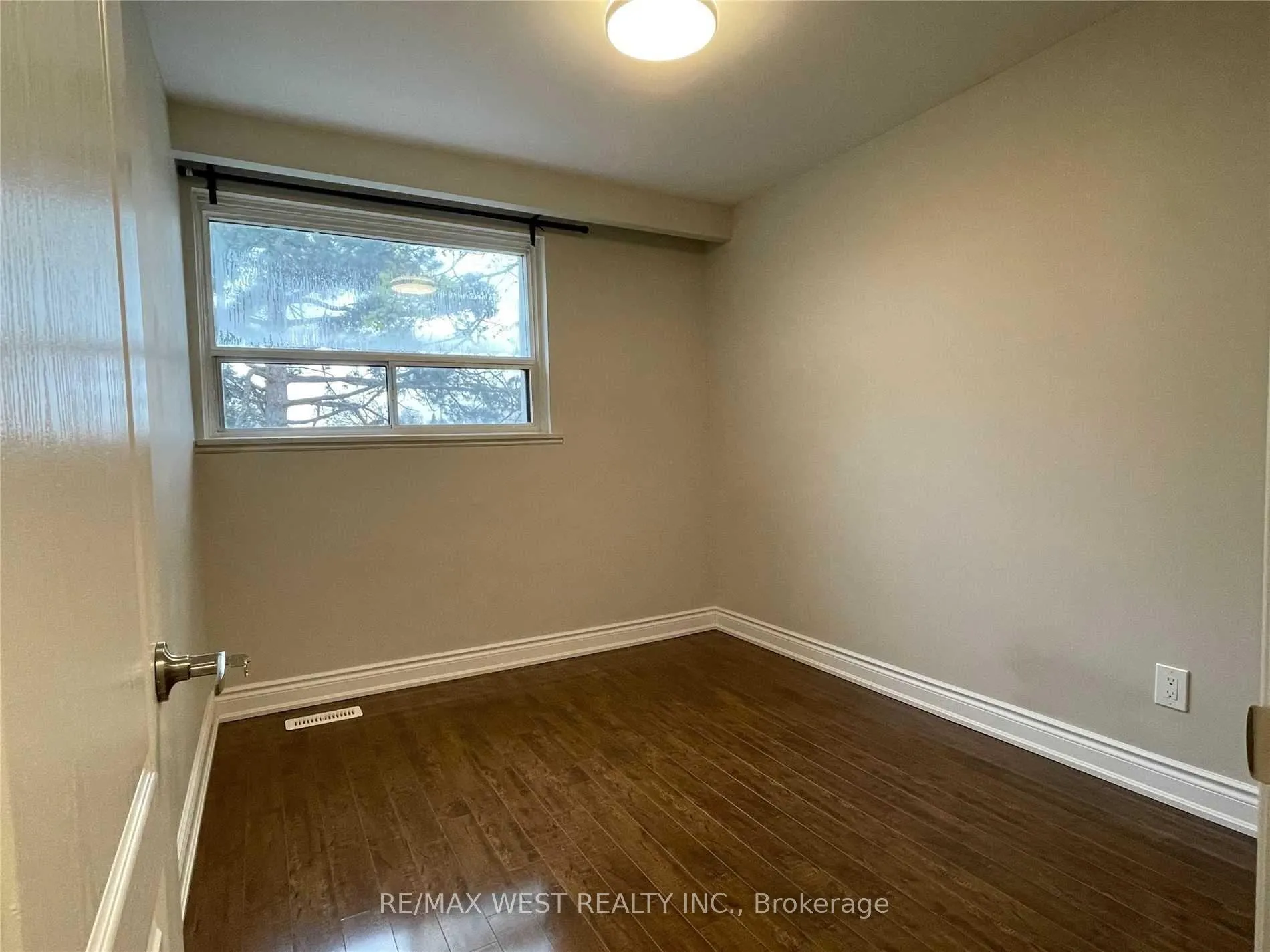 Photo 15 of Unit 1, 437 Silverstone Drive, Etobicoke, West Humber-Clairville — HOMEH