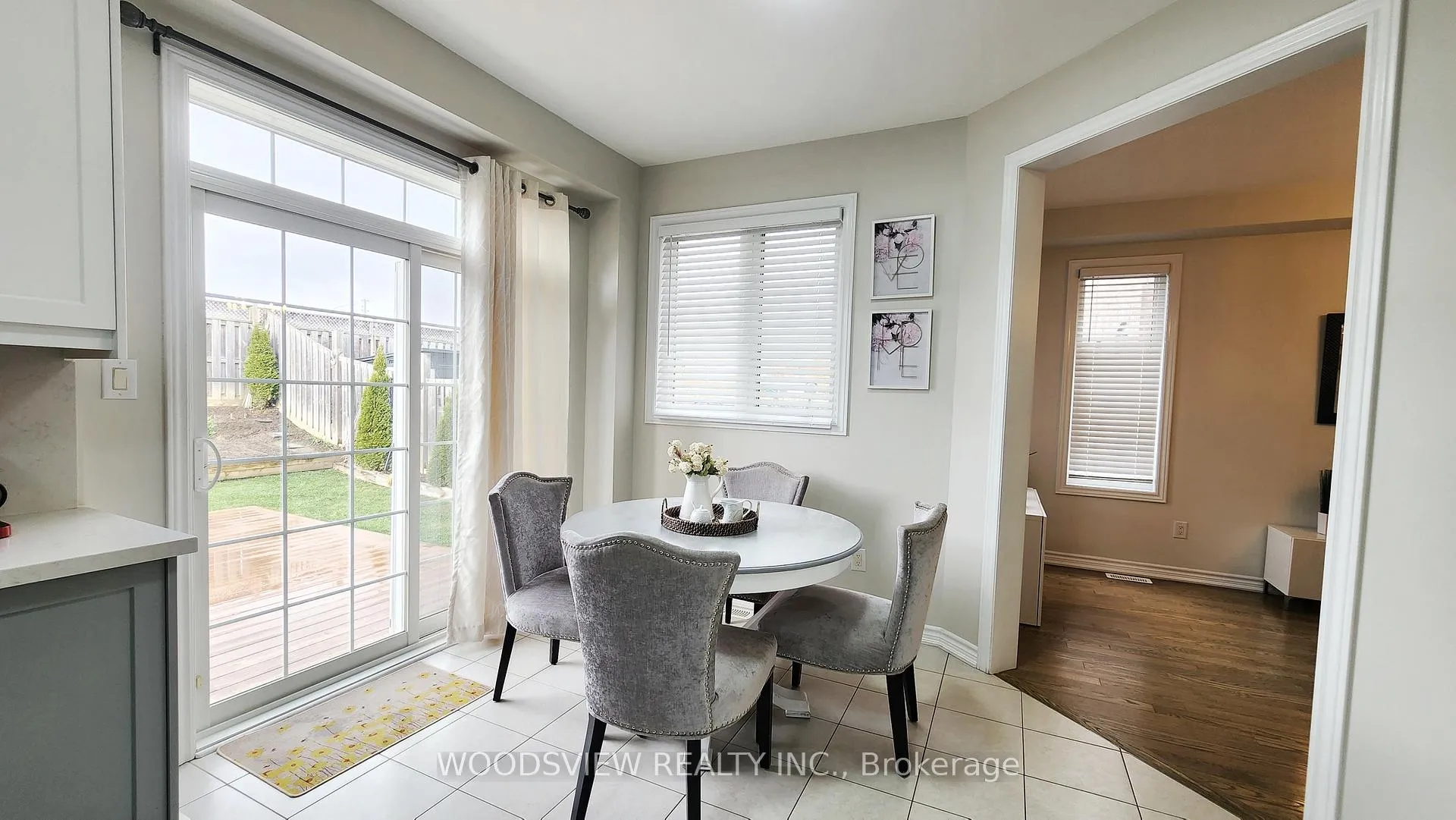 Photo 7 of 2220 Dawson Crescent, Innisfil, Alcona — HOMEH