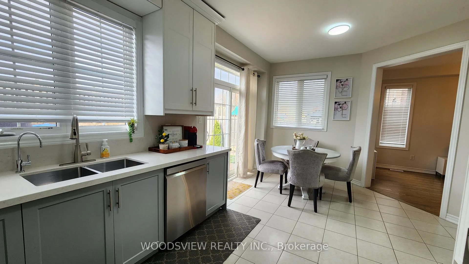 Photo 11 of 2220 Dawson Crescent, Innisfil, Alcona — HOMEH