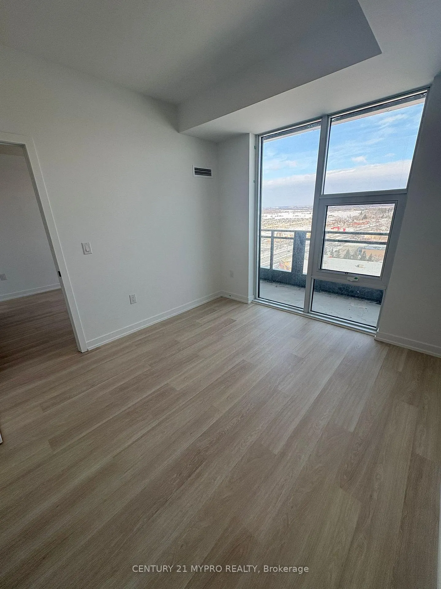 Photo 6 of Unit B-1712, 9751 Markham Road, Markham, Greensborough — HOMEH