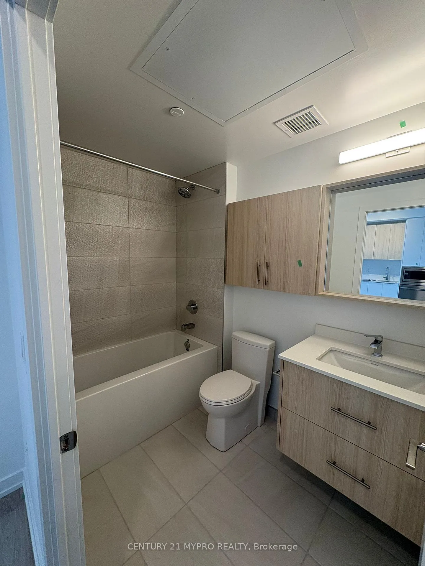 Photo 7 of Unit B-1712, 9751 Markham Road, Markham, Greensborough — HOMEH