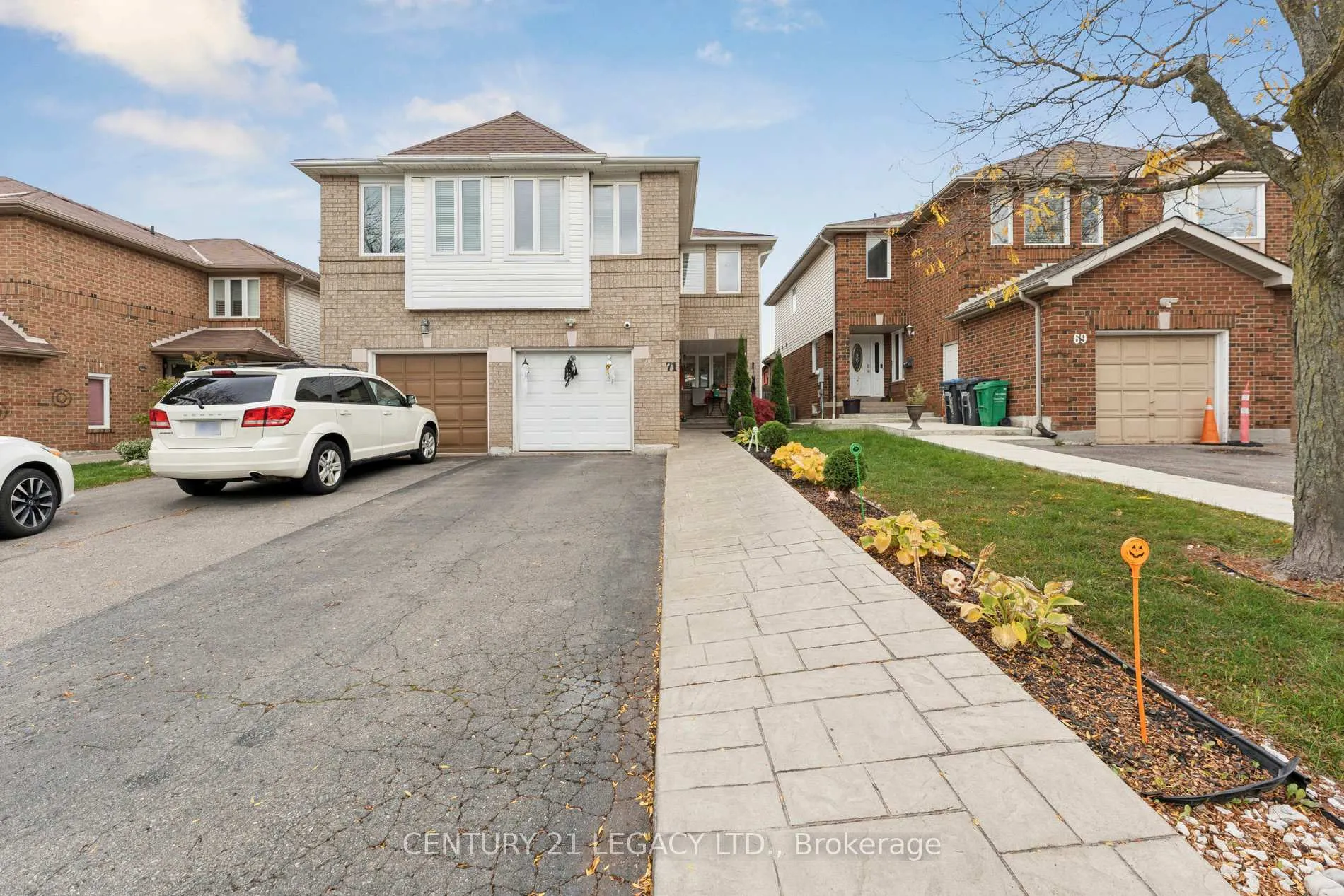Front of 71 Townley Crescent