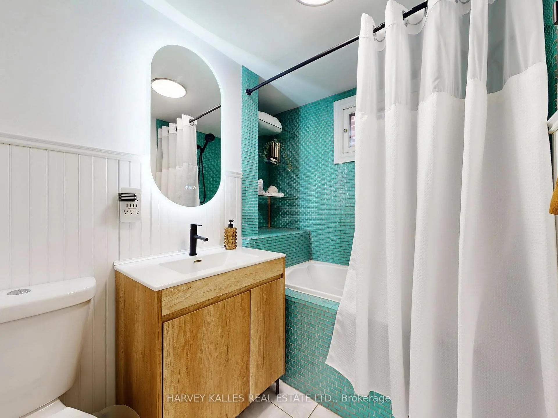 Photo 27 of 211 Rosemount Avenue, Toronto, Corso Italia-Davenport — HOMEH