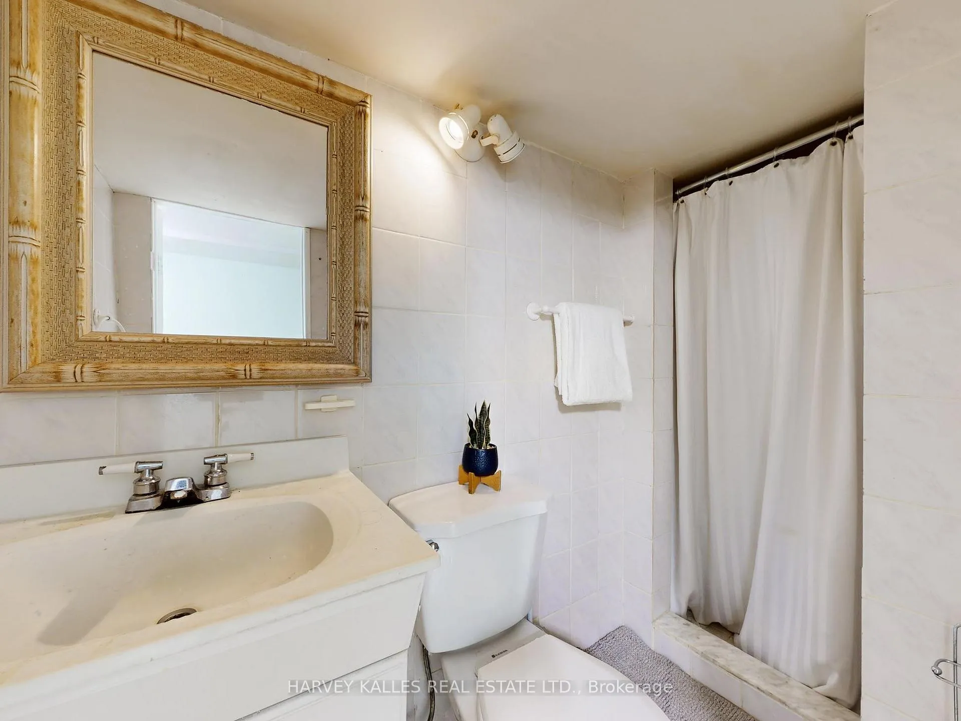Photo 35 of 211 Rosemount Avenue, Toronto, Corso Italia-Davenport — HOMEH