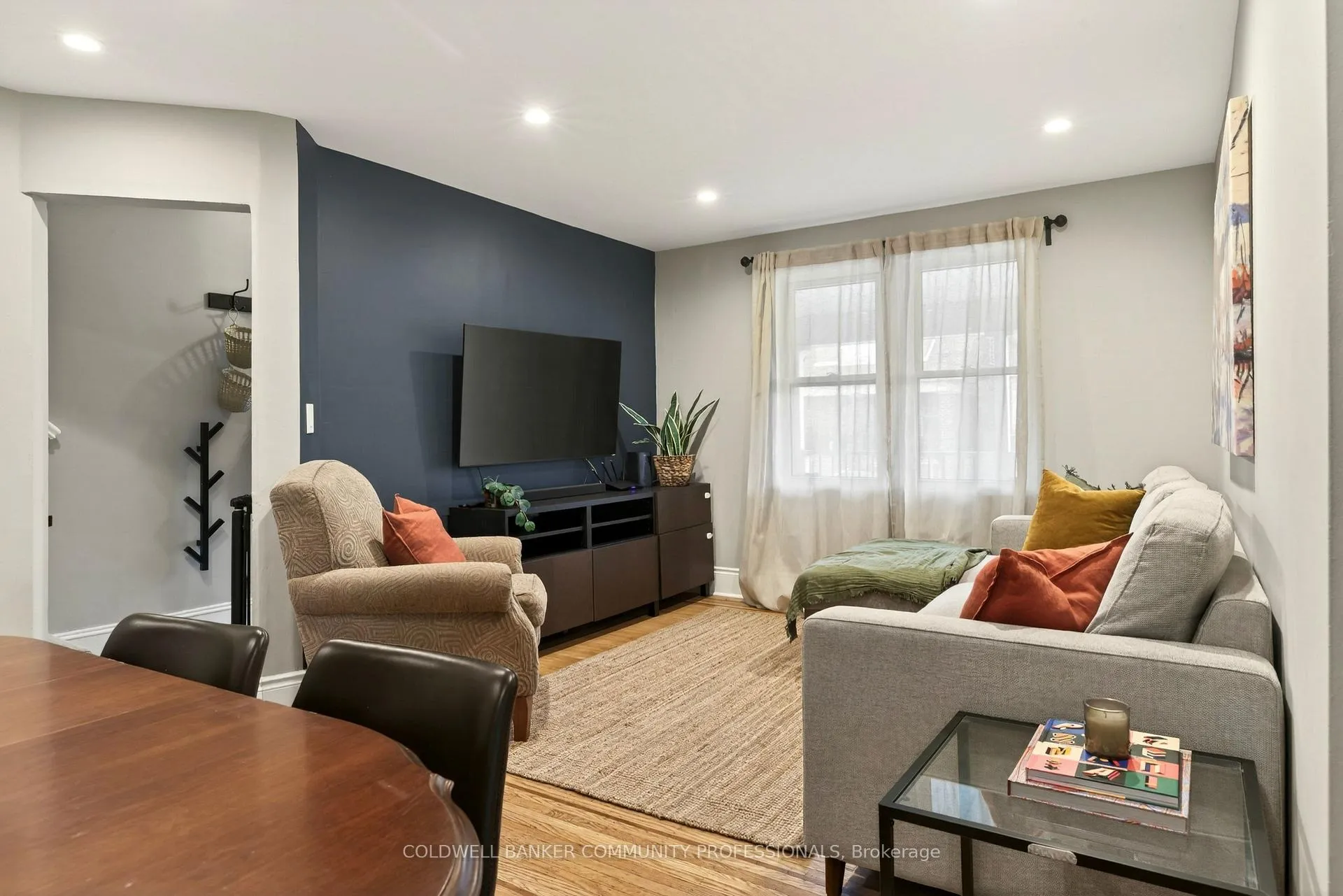 Photo 5 of 74 Belmont Avenue, Hamilton, Crown Point — HOMEH