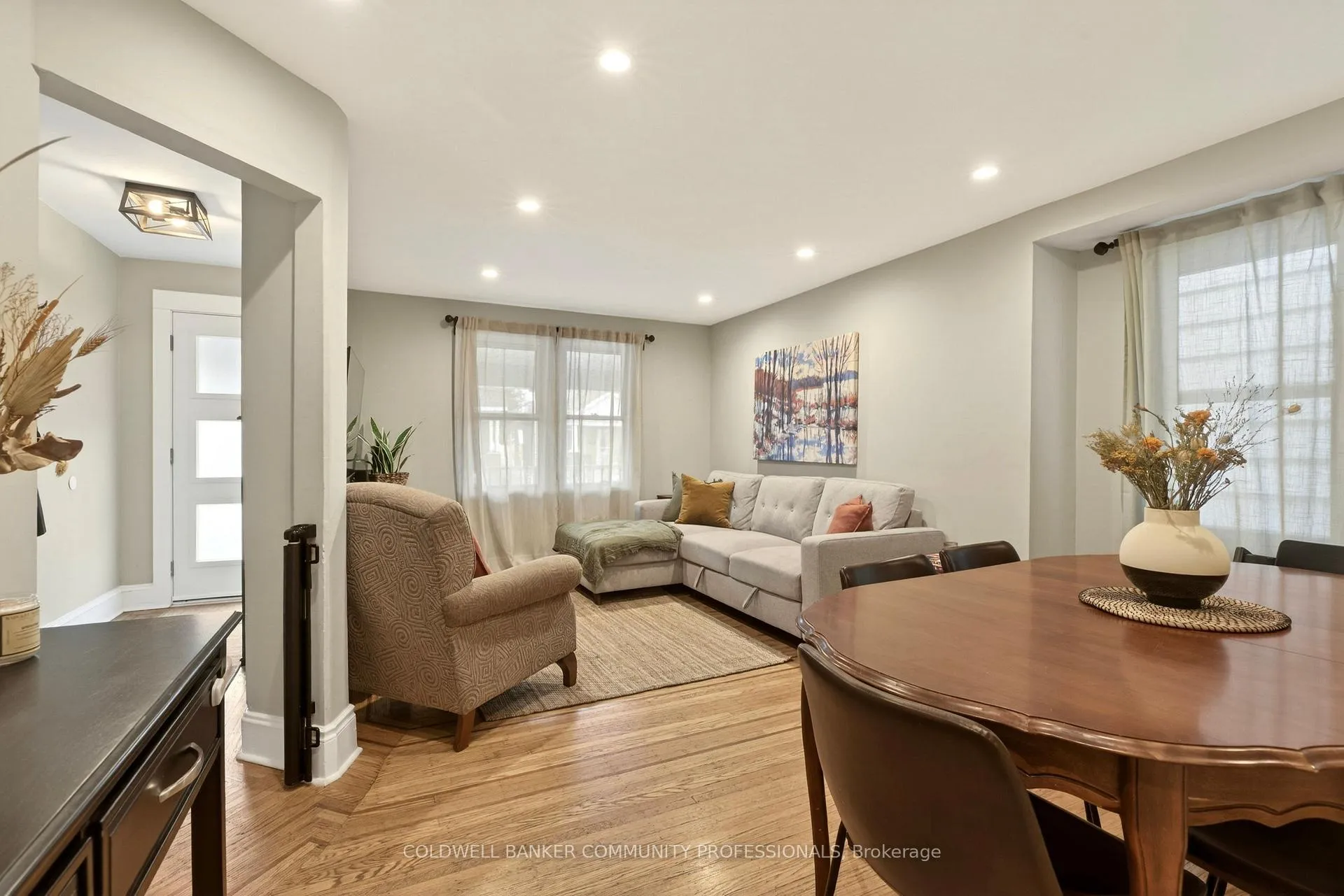 Photo 7 of 74 Belmont Avenue, Hamilton, Crown Point — HOMEH