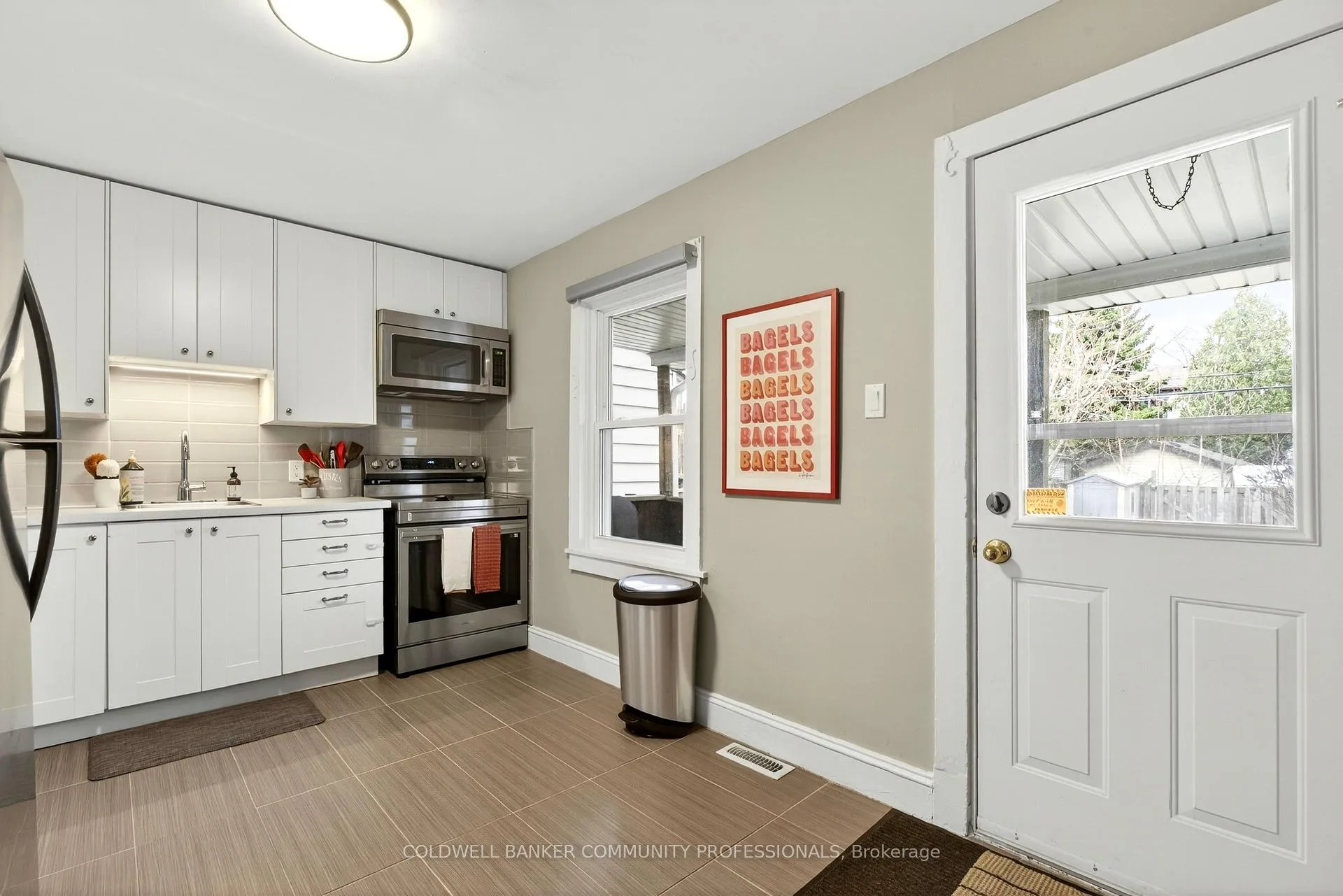 Photo 14 of 74 Belmont Avenue, Hamilton, Crown Point — HOMEH