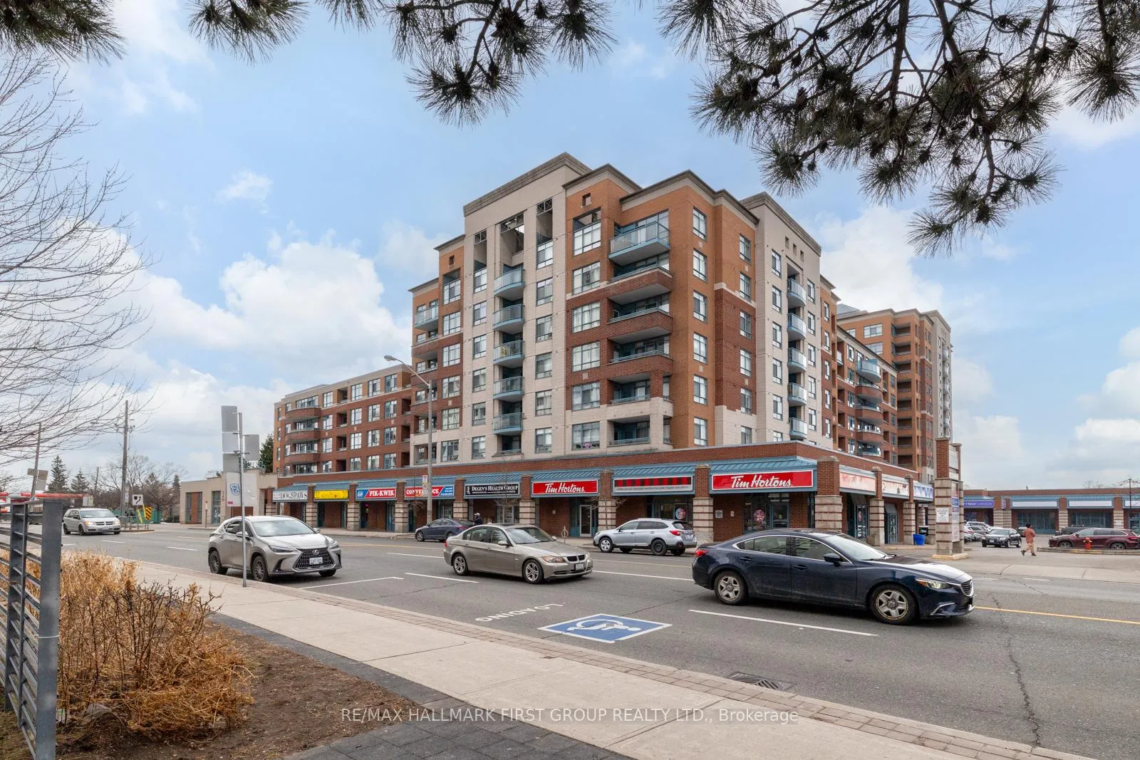 Front of Unit 722, 1091 Kingston Road