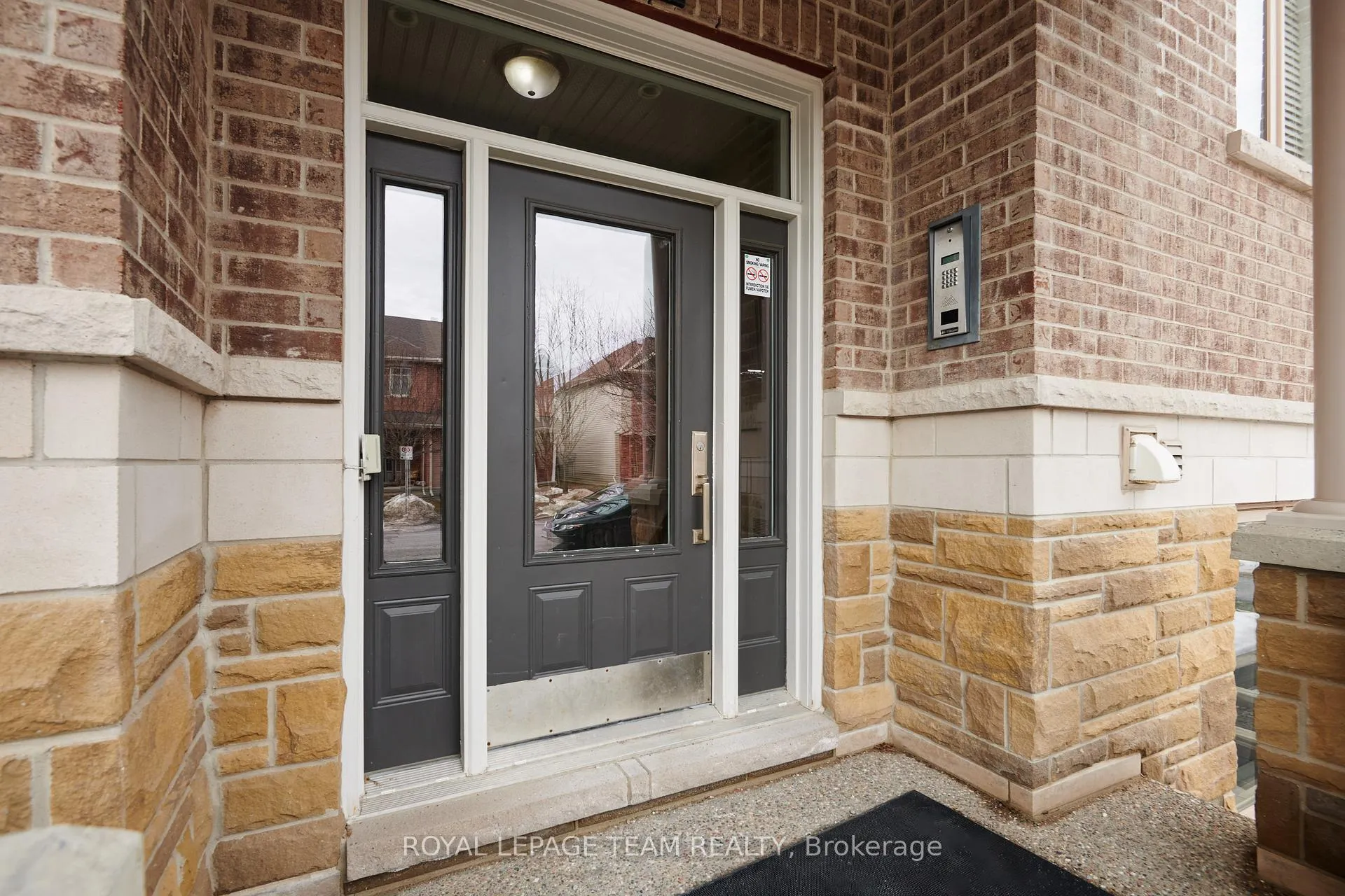 Photo 6 of Unit E, 168 Hornchurch Lane E, Ottawa, Barrhaven - Longfields — HOMEH