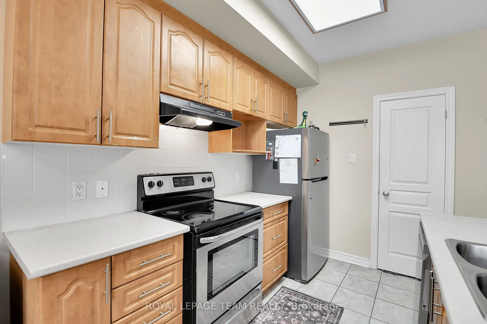 Photo 21 of Unit E, 168 Hornchurch Lane E, Ottawa, Barrhaven - Longfields — HOMEH