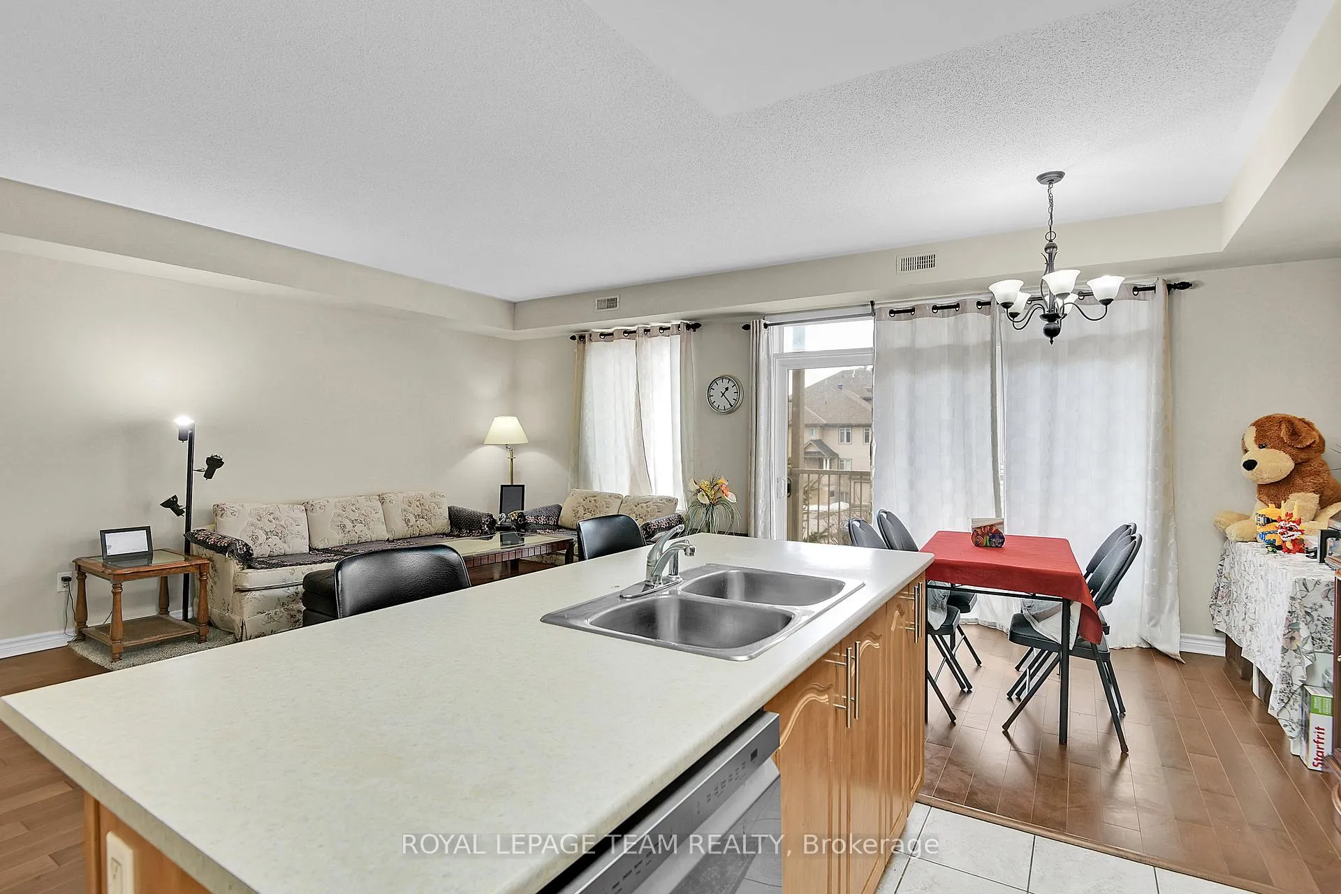 Photo 22 of Unit E, 168 Hornchurch Lane E, Ottawa, Barrhaven - Longfields — HOMEH