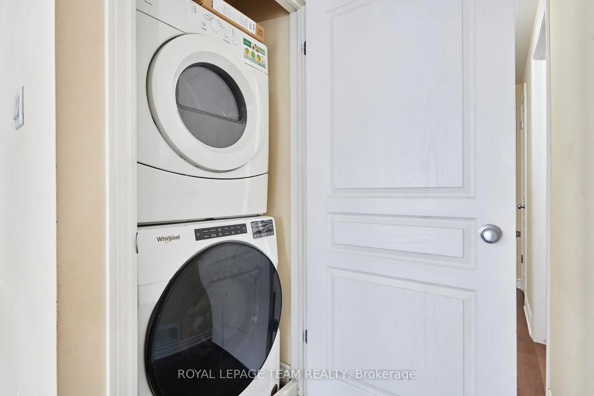 Photo 29 of Unit E, 168 Hornchurch Lane E, Ottawa, Barrhaven - Longfields — HOMEH