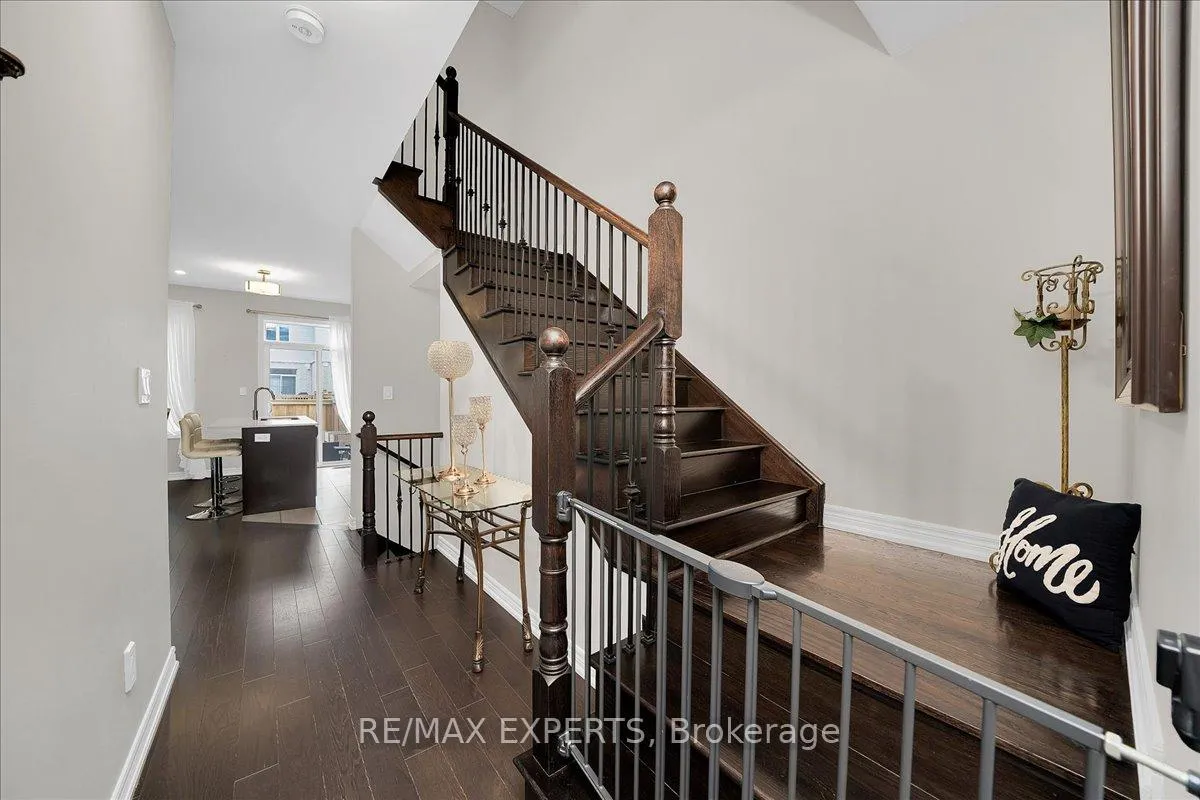 Photo 5 of 76 Clifford Crescent, New Tecumseth, Tottenham — HOMEH