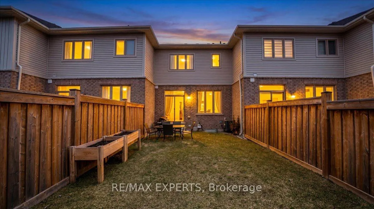 Photo 30 of 76 Clifford Crescent, New Tecumseth, Tottenham — HOMEH