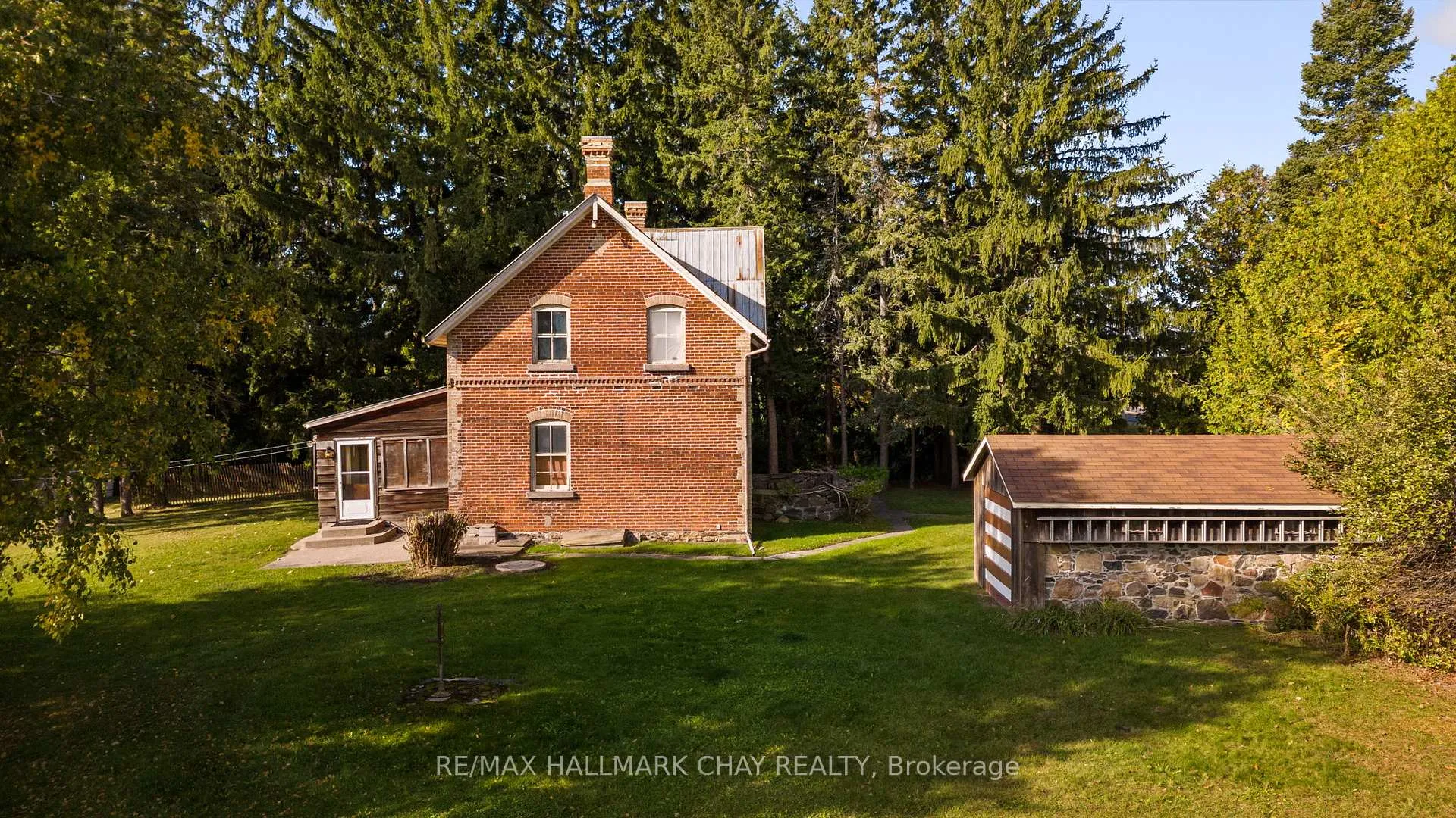 Photo 5 of 965 10th Line, Innisfil, Rural Innisfil — HOMEH