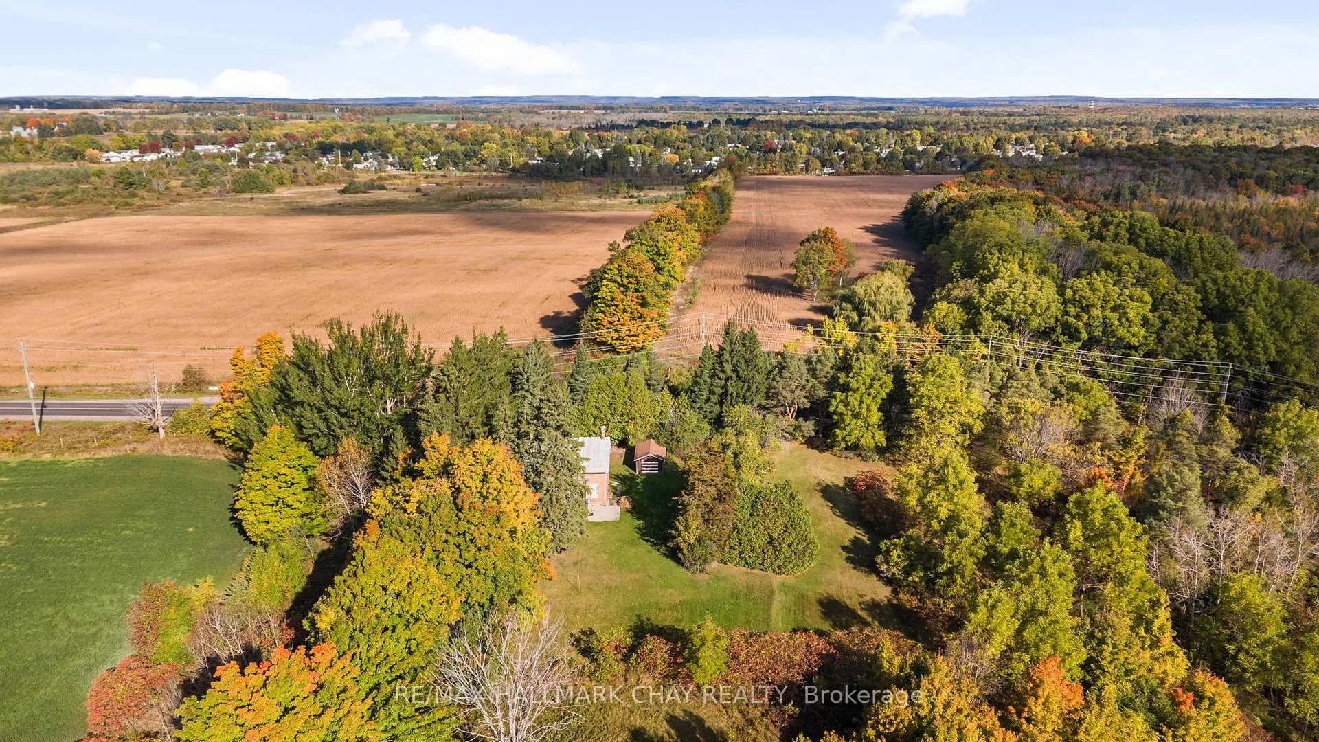 Photo 9 of 965 10th Line, Innisfil, Rural Innisfil — HOMEH