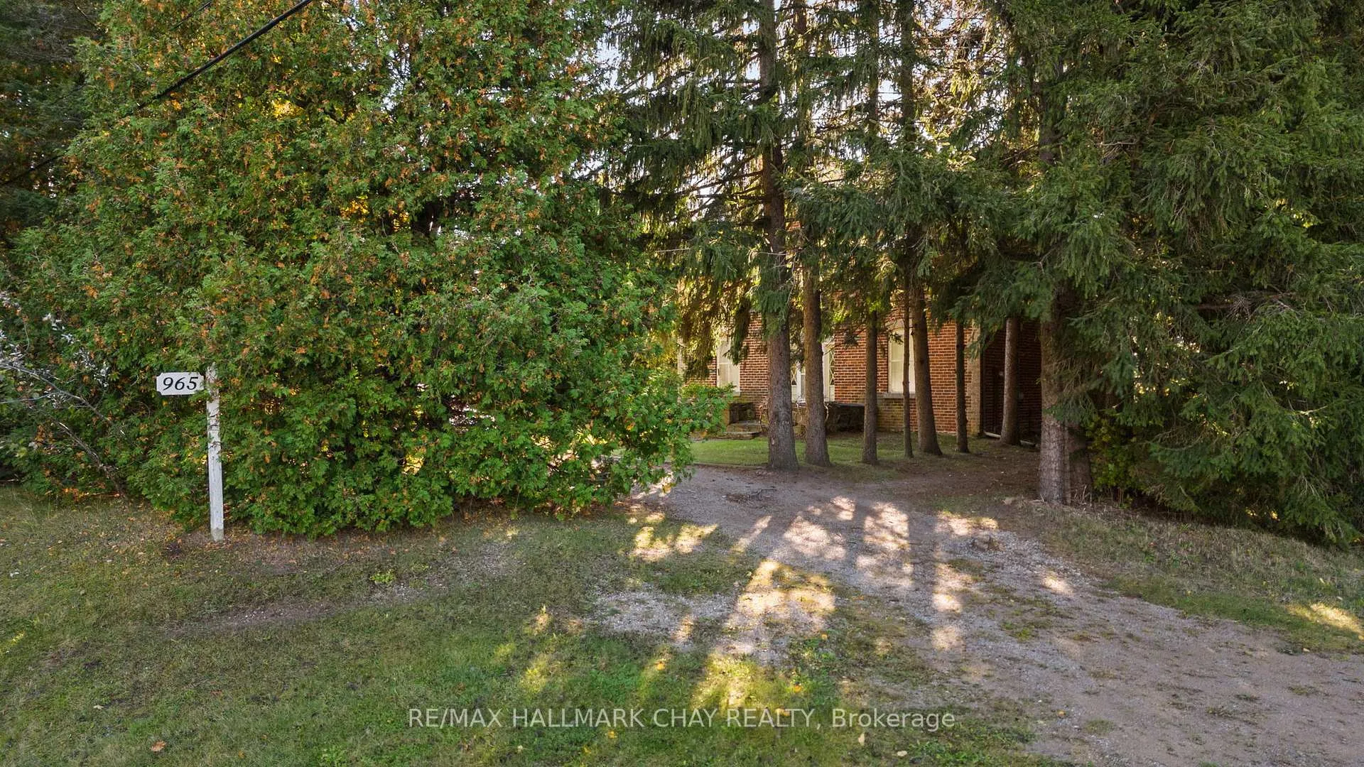 Photo 10 of 965 10th Line, Innisfil, Rural Innisfil — HOMEH