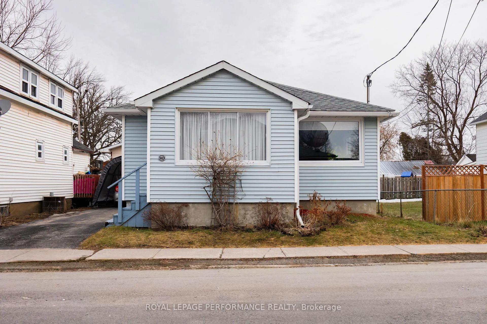 Photo 1 of 343 Gloucester Street N, Cornwall — HOMEH