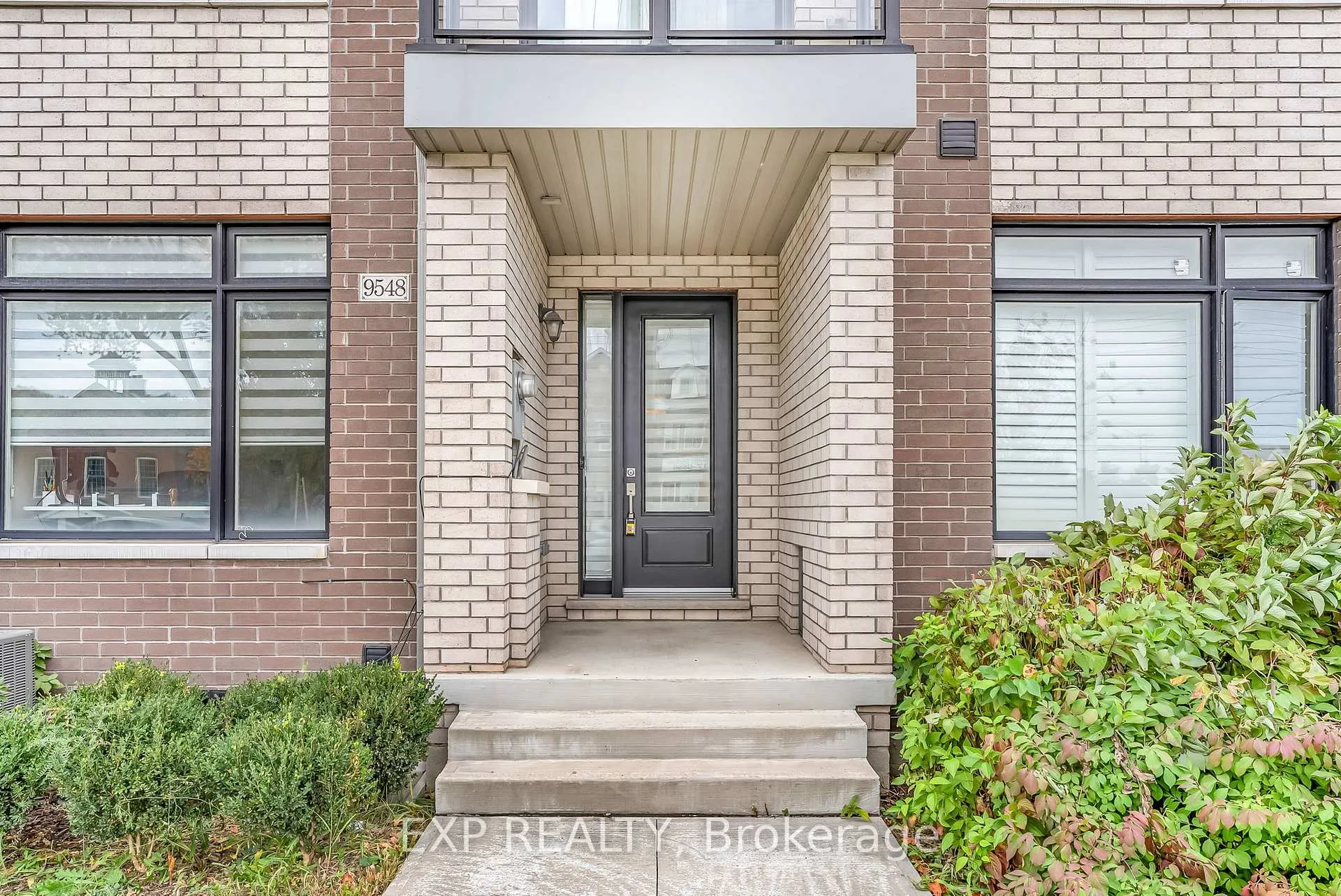 Photo 2 of 9548 Weston Road, Vaughan, Vellore Village — HOMEH