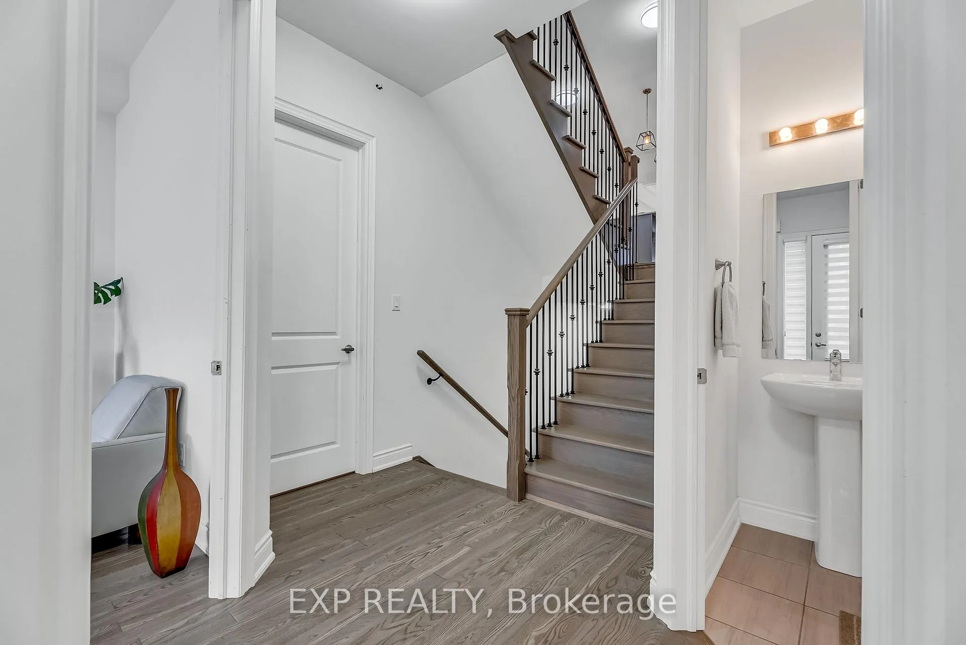 Photo 4 of 9548 Weston Road, Vaughan, Vellore Village — HOMEH