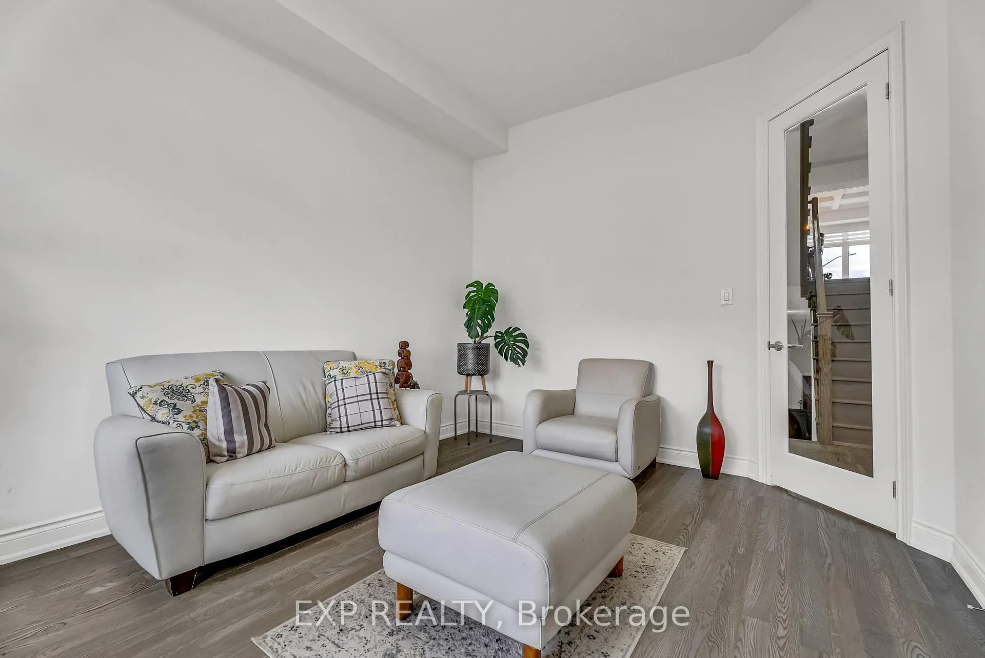 Photo 6 of 9548 Weston Road, Vaughan, Vellore Village — HOMEH