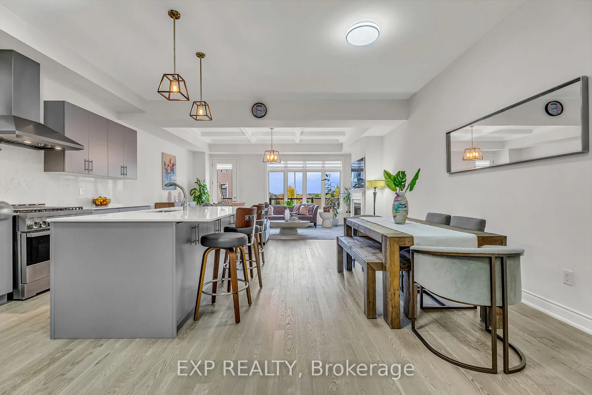 Photo 9 of 9548 Weston Road, Vaughan, Vellore Village — HOMEH