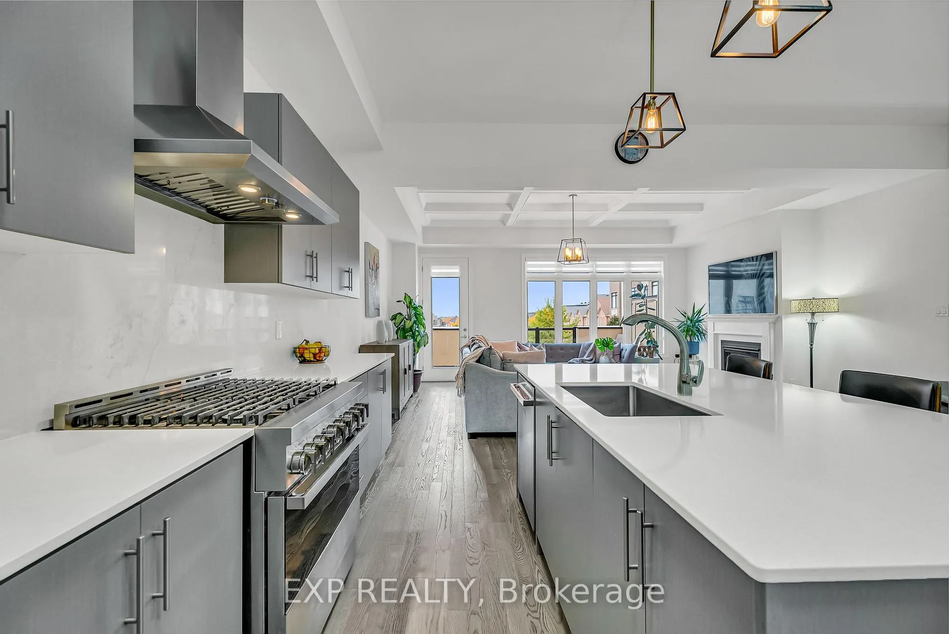 Photo 12 of 9548 Weston Road, Vaughan, Vellore Village — HOMEH