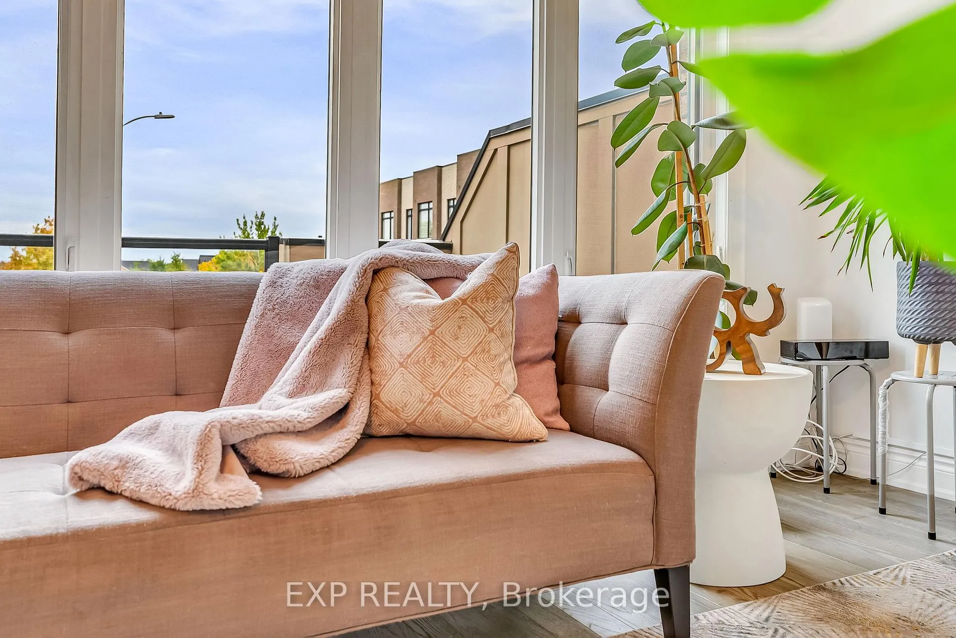 Photo 23 of 9548 Weston Road, Vaughan, Vellore Village — HOMEH