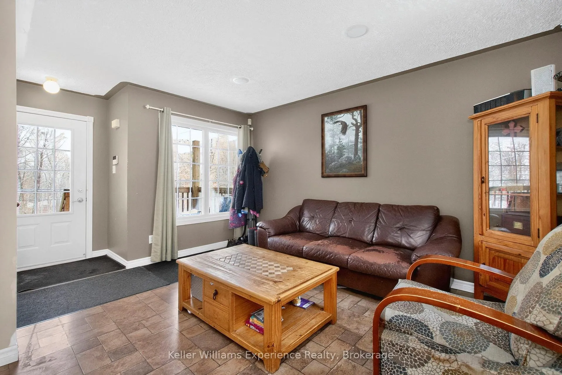 Photo 4 of 798 Midland Point Road, Midland — HOMEH