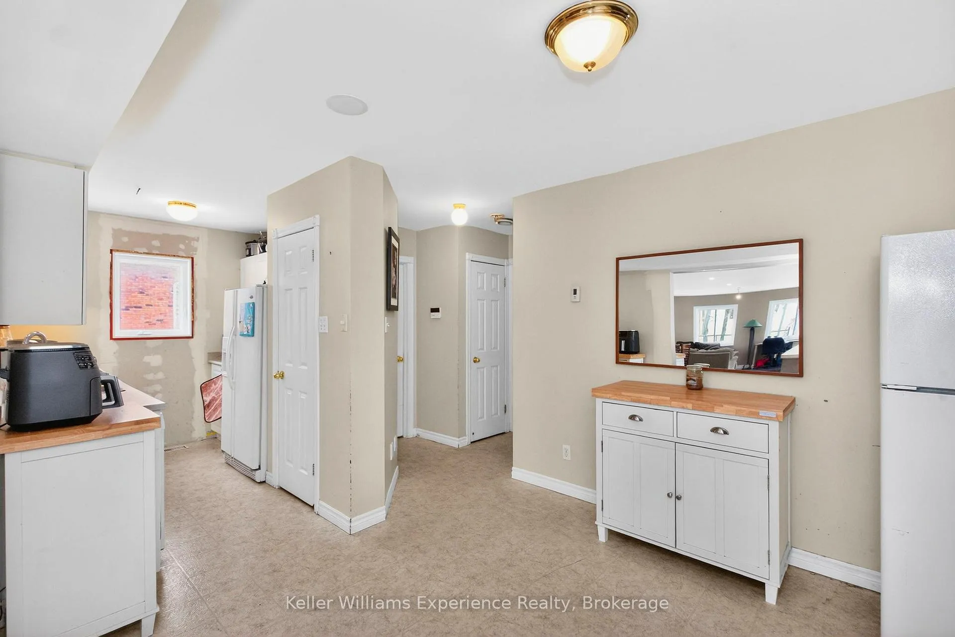 Photo 6 of 798 Midland Point Road, Midland — HOMEH