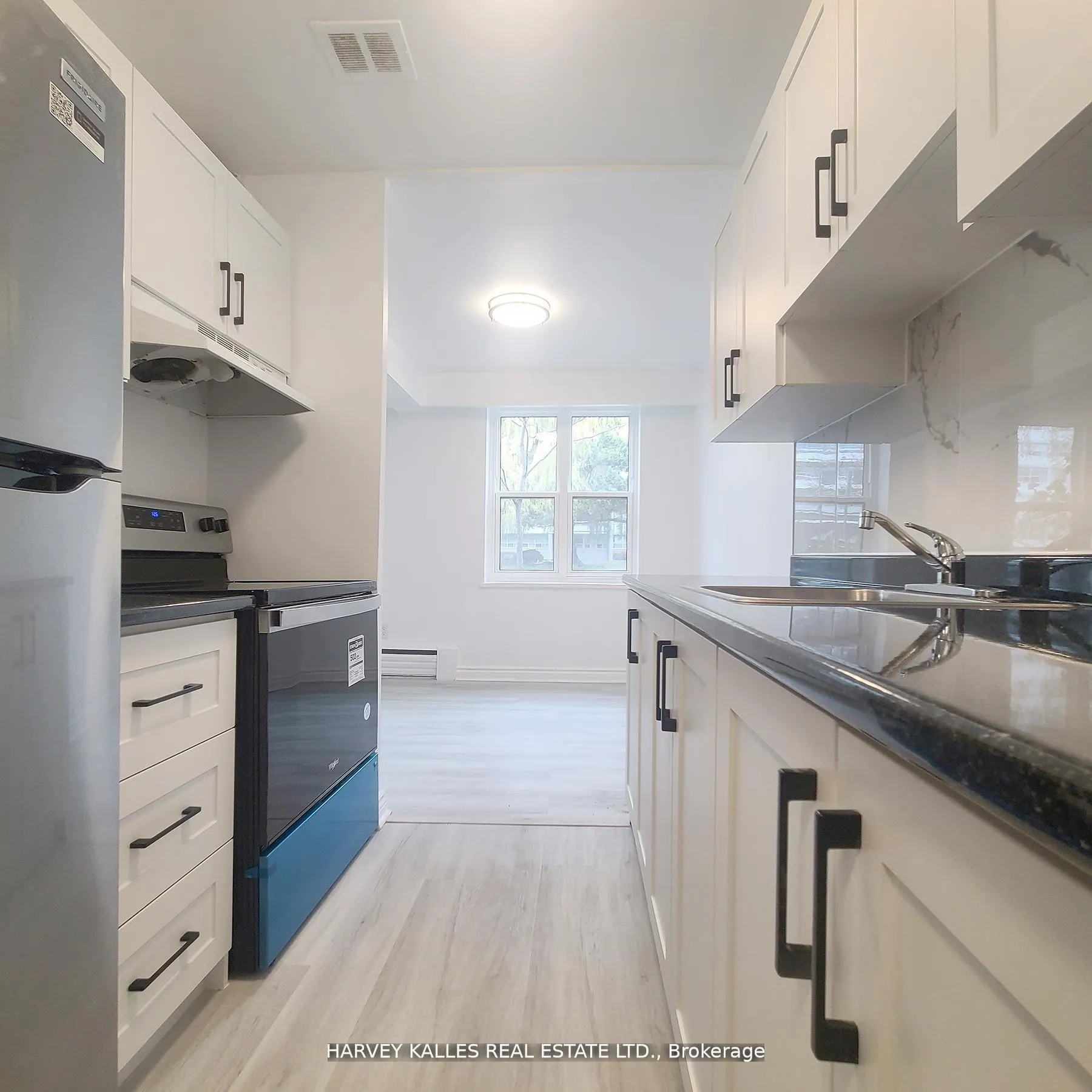 Photo 4 of Unit 4, 125 Shelborne Avenue, Toronto, Englemount-Lawrence — HOMEH