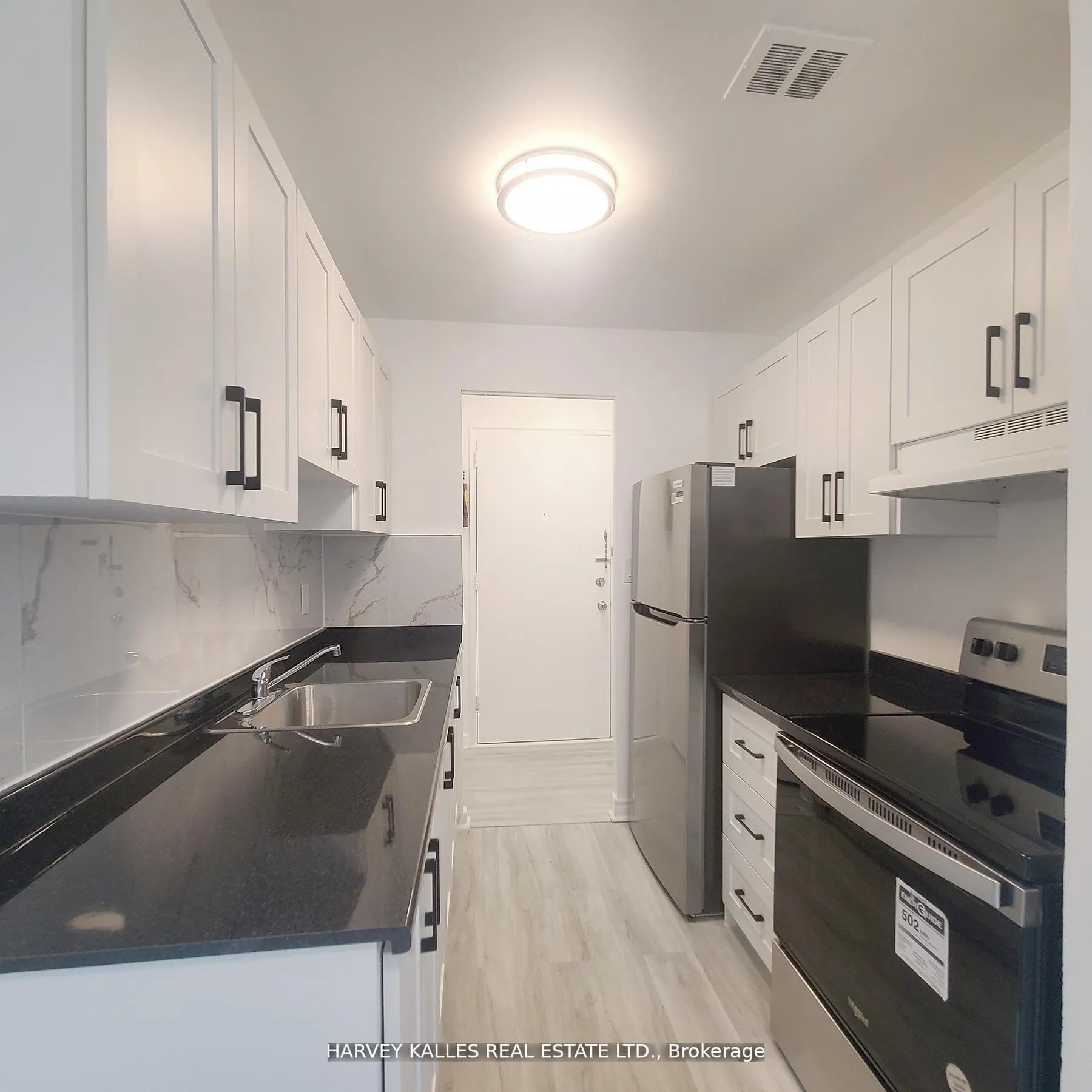 Photo 5 of Unit 4, 125 Shelborne Avenue, Toronto, Englemount-Lawrence — HOMEH