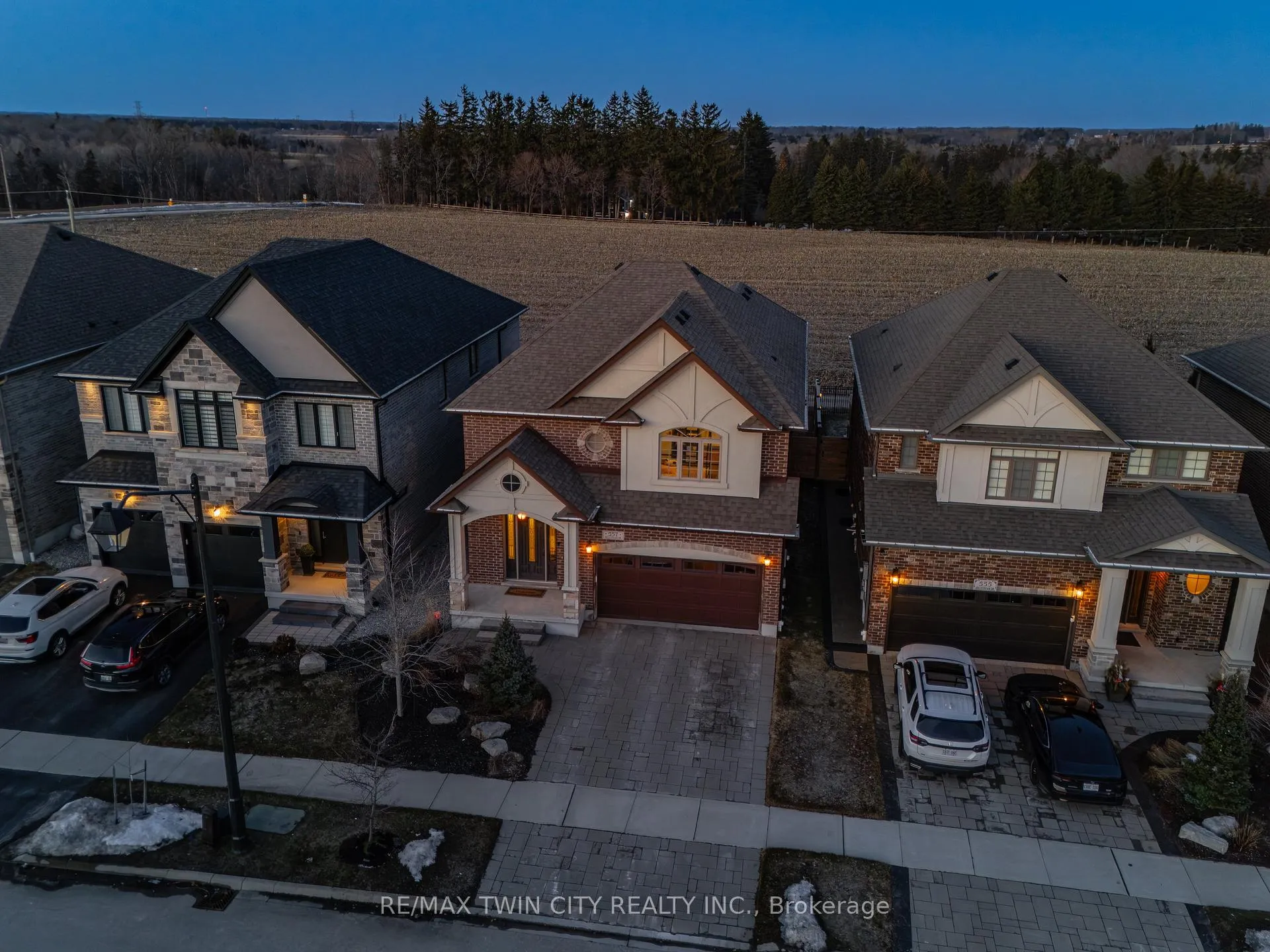 Photo 3 of 557 Millstream Drive, Waterloo — HOMEH