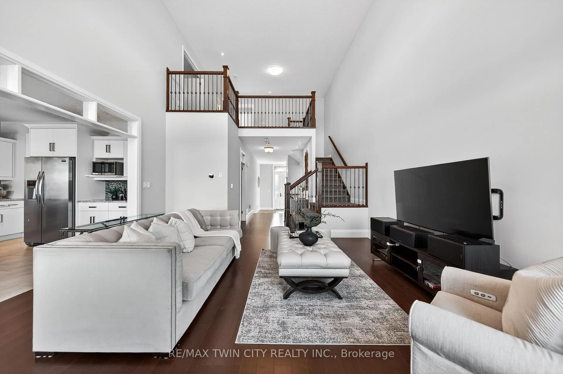 Photo 10 of 557 Millstream Drive, Waterloo — HOMEH