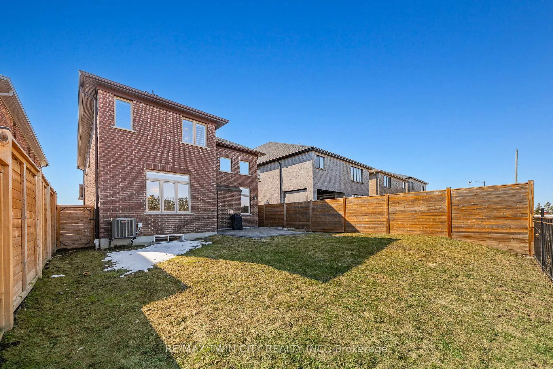 Photo 47 of 557 Millstream Drive, Waterloo — HOMEH