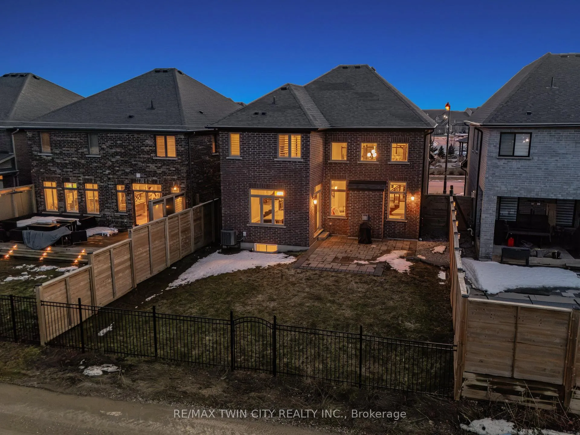 Photo 50 of 557 Millstream Drive, Waterloo — HOMEH