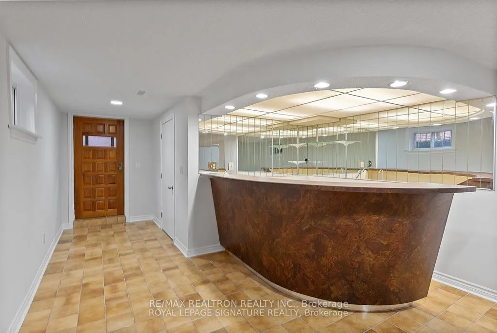 Photo 3 of Unit Basement, 30 Vanwood Road, Markham, Thornhill — HOMEH