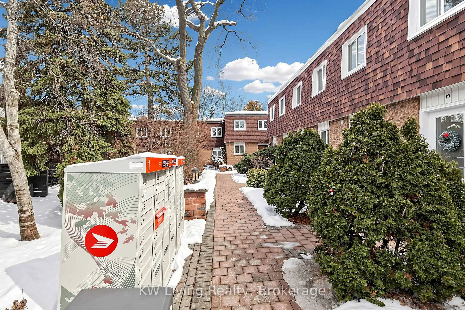 Photo 4 of 24 The Carriage Way, Markham, Royal Orchard — HOMEH