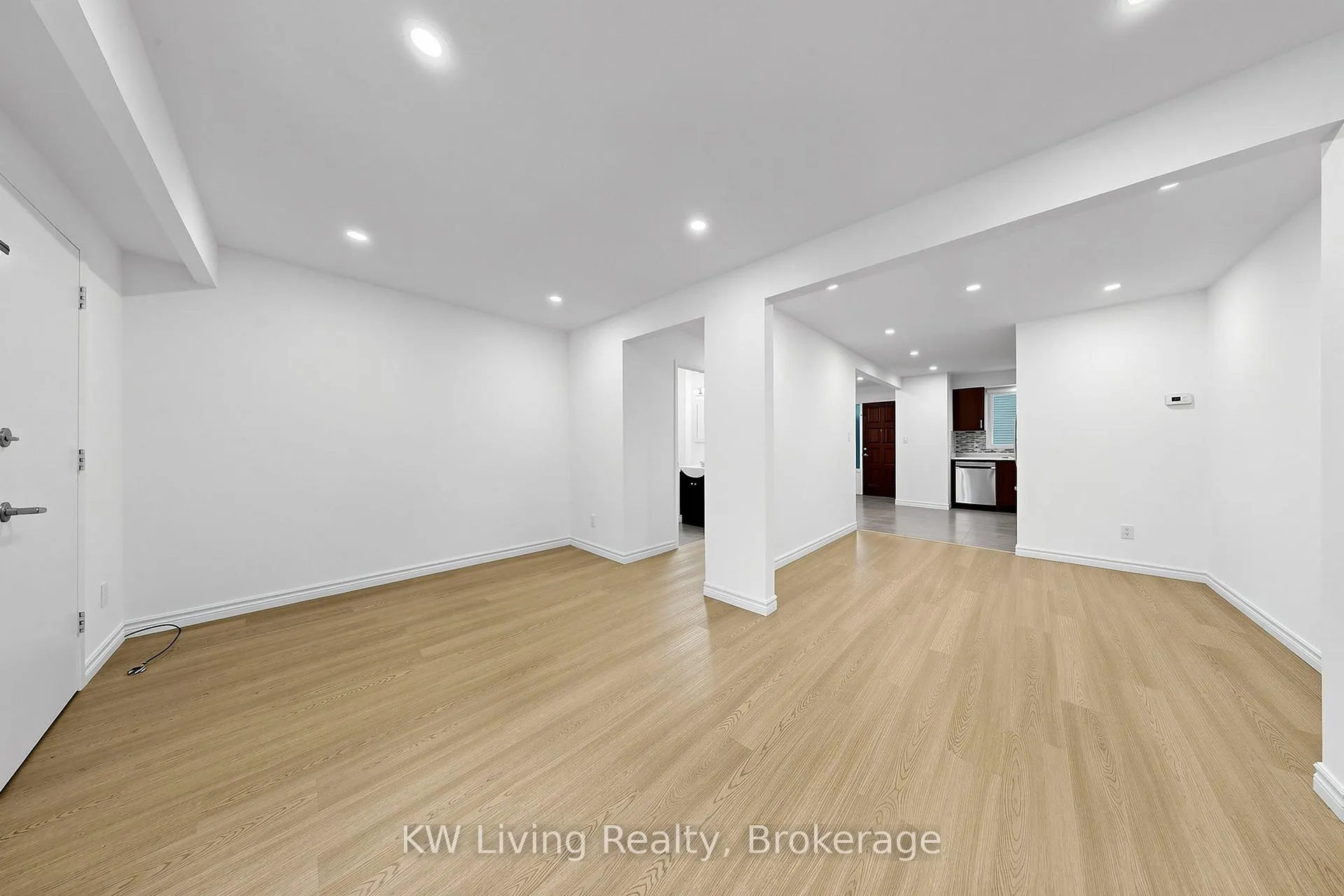 Photo 8 of 24 The Carriage Way, Markham, Royal Orchard — HOMEH