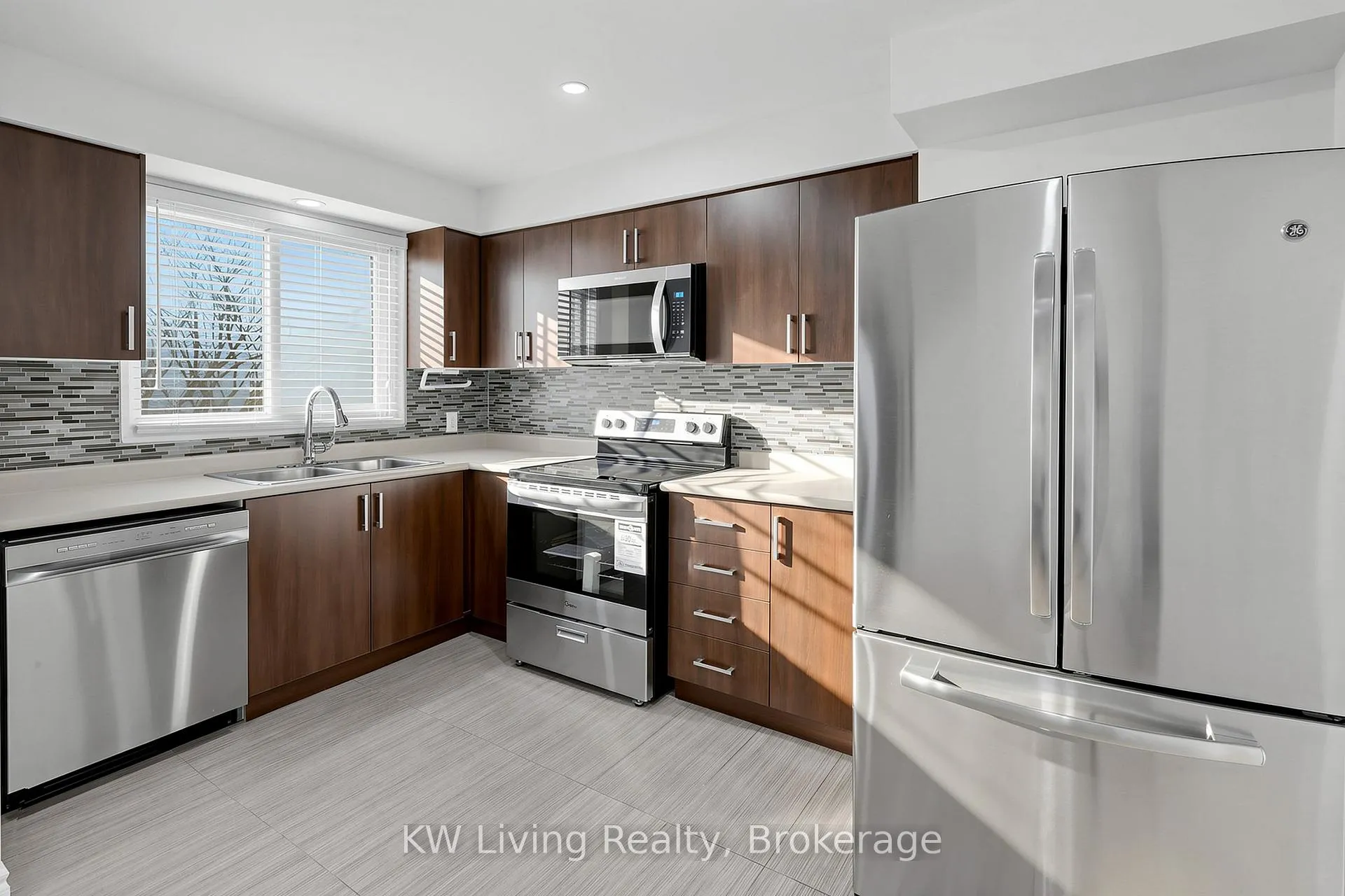 Photo 12 of 24 The Carriage Way, Markham, Royal Orchard — HOMEH