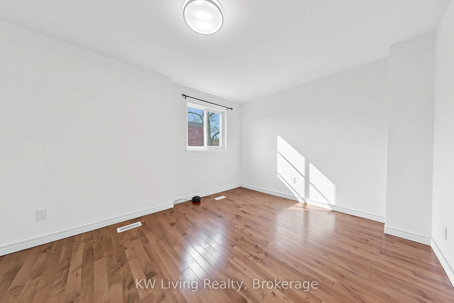 Photo 16 of 24 The Carriage Way, Markham, Royal Orchard — HOMEH