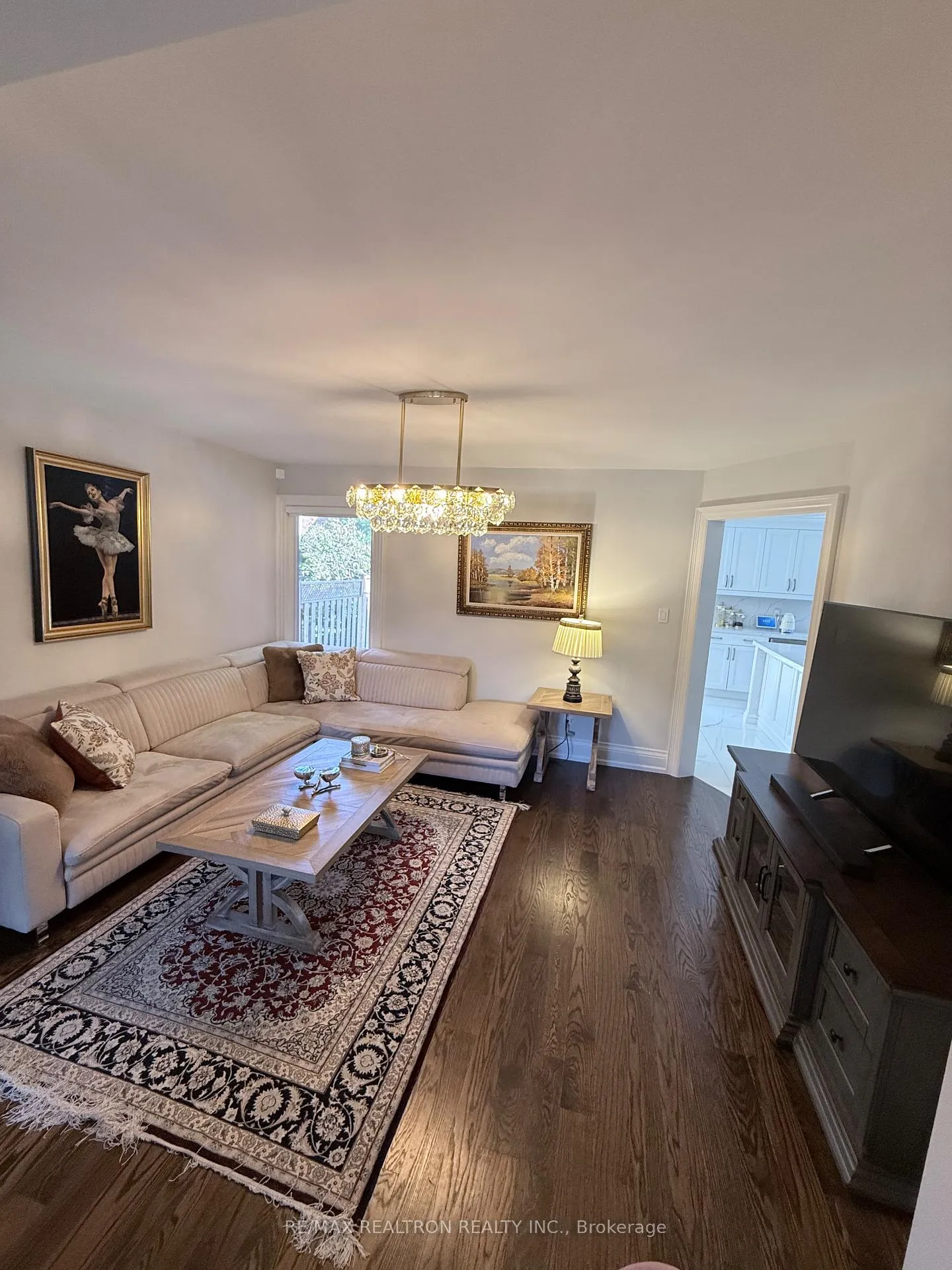 Photo 4 of 150 Newport Square, Vaughan, Uplands — HOMEH